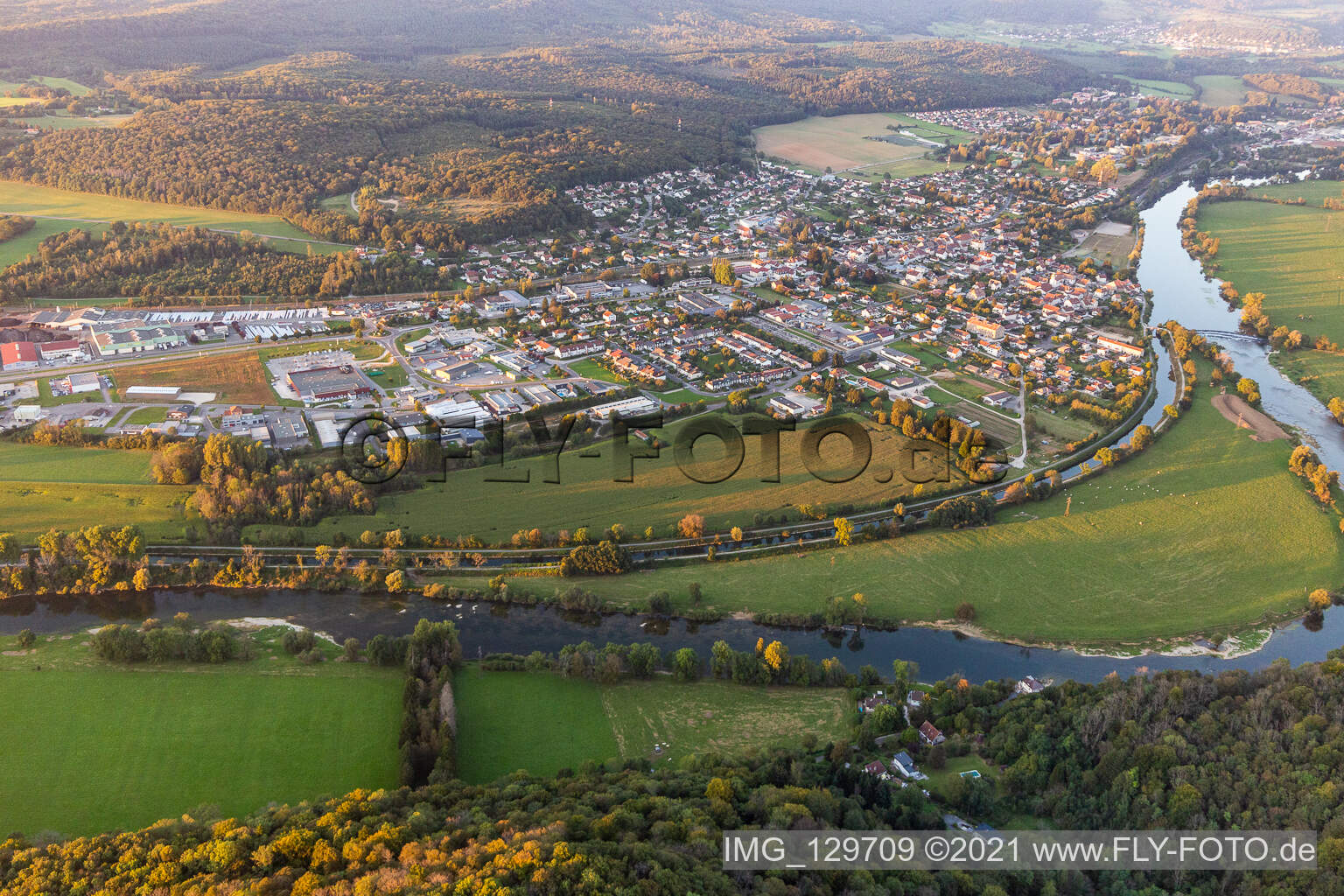 Luftaufnahme von Roche-lez-Beaupré im Bundesland Doubs, Frankreich