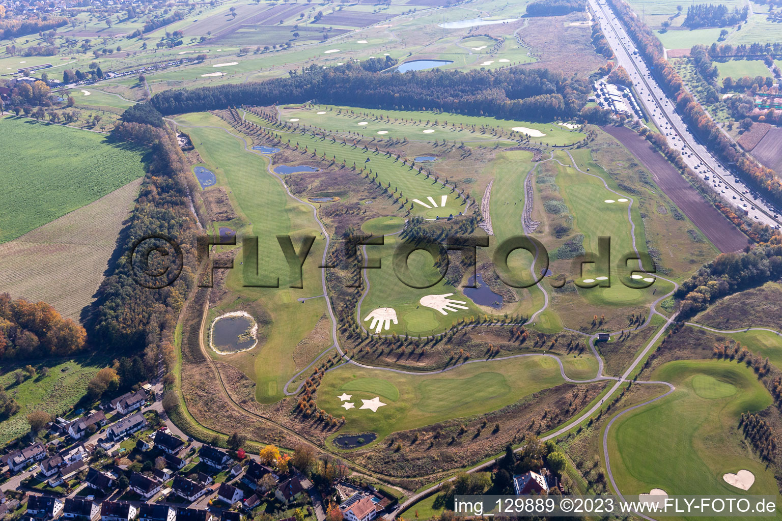 Luftaufnahme von Gelände des Golfplatz Golfpark Karlsruhe GOLF absolute in Karlsruhe im Ortsteil Hohenwettersbach im Bundesland Baden-Württemberg, Deutschland