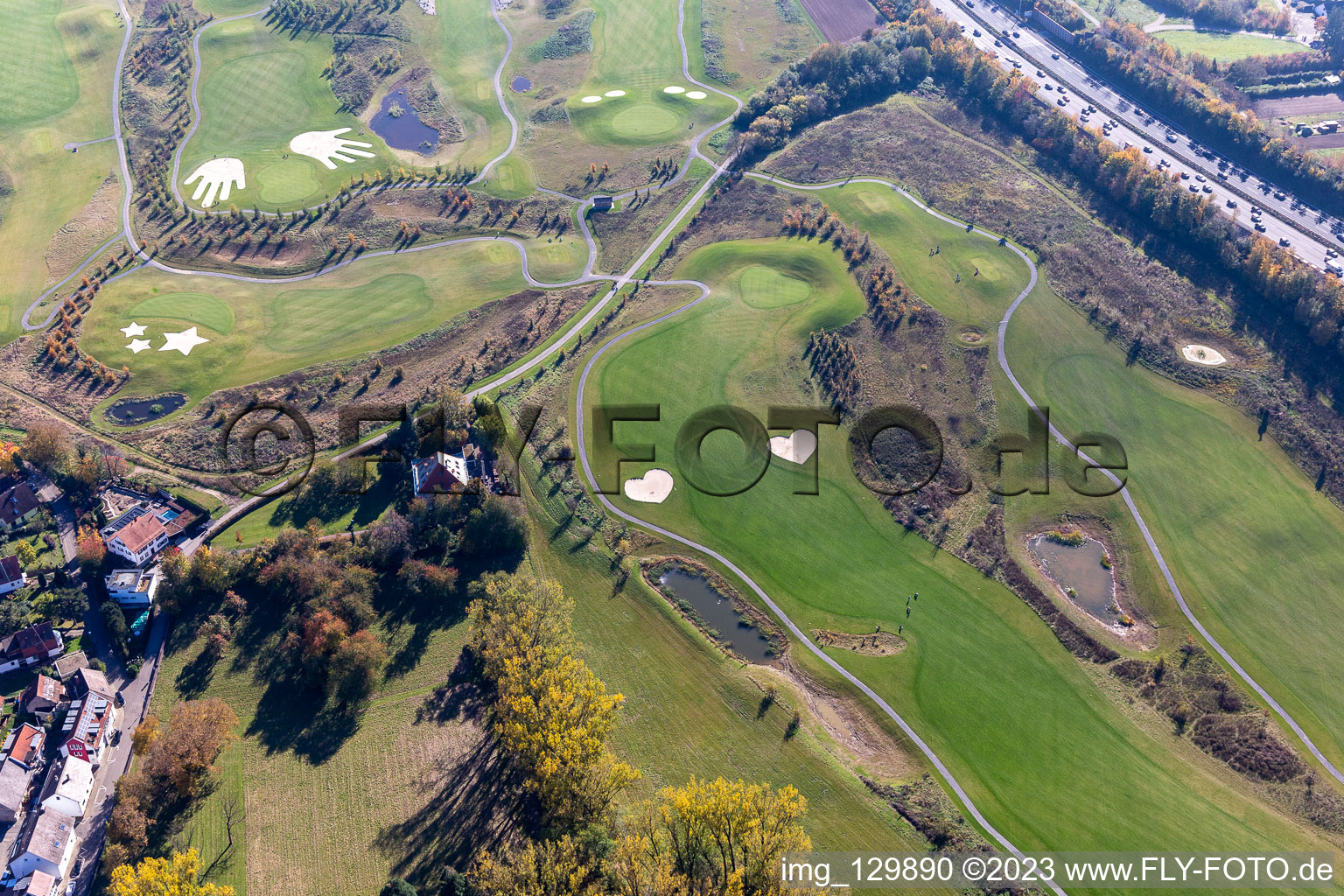 Schrägluftbild von Gelände des Golfplatz Golfpark Karlsruhe GOLF absolute in Karlsruhe im Ortsteil Hohenwettersbach im Bundesland Baden-Württemberg, Deutschland