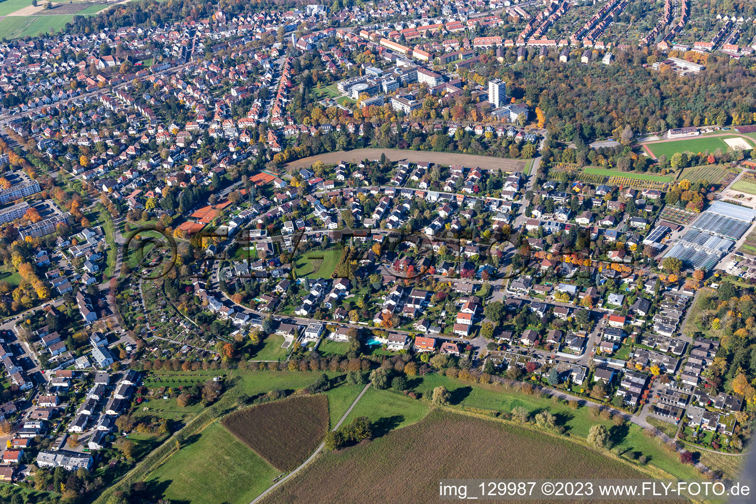 Schrägluftbild von Ortsteil Rüppurr in Karlsruhe im Bundesland Baden-Württemberg, Deutschland