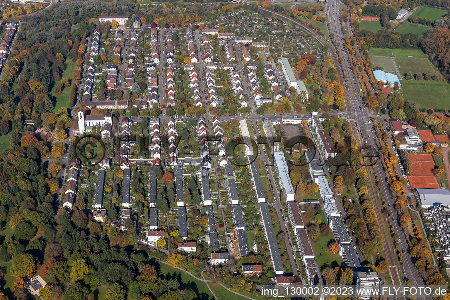 Luftaufnahme von Ortsteil Weiherfeld-Dammerstock in Karlsruhe im Bundesland Baden-Württemberg, Deutschland