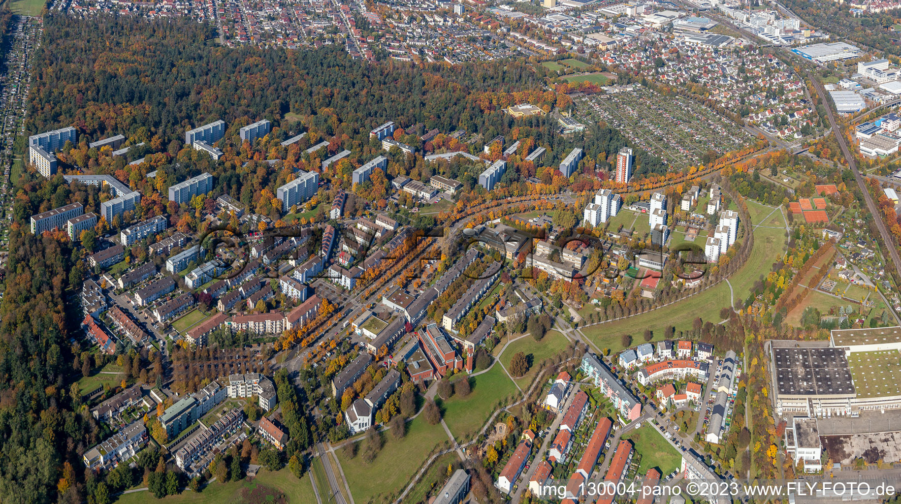 Herbst im Ortsteil Oberreut in Karlsruhe im Bundesland Baden-Württemberg, Deutschland