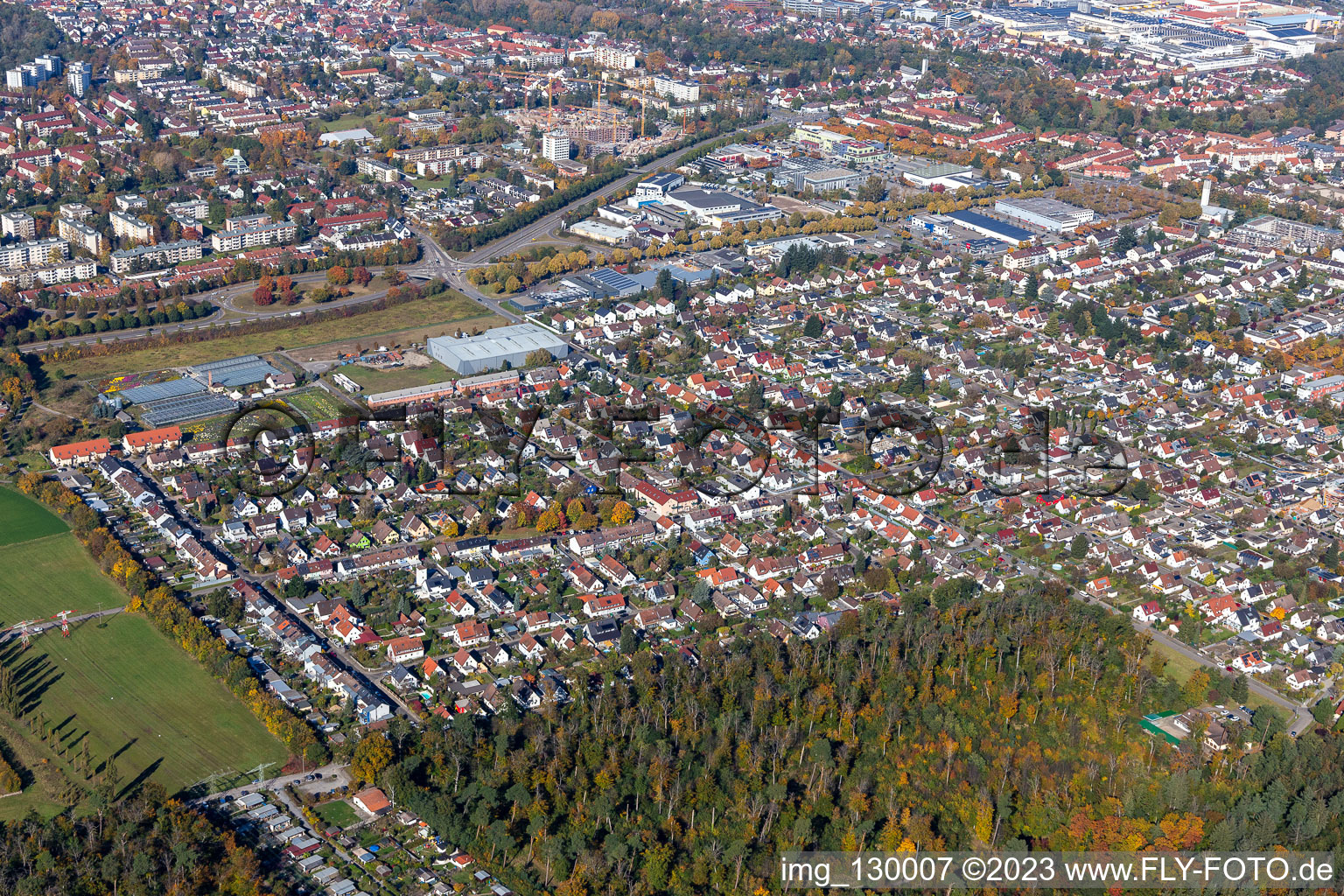 Ortsteil Grünwinkel in Karlsruhe im Bundesland Baden-Württemberg, Deutschland aus der Luft