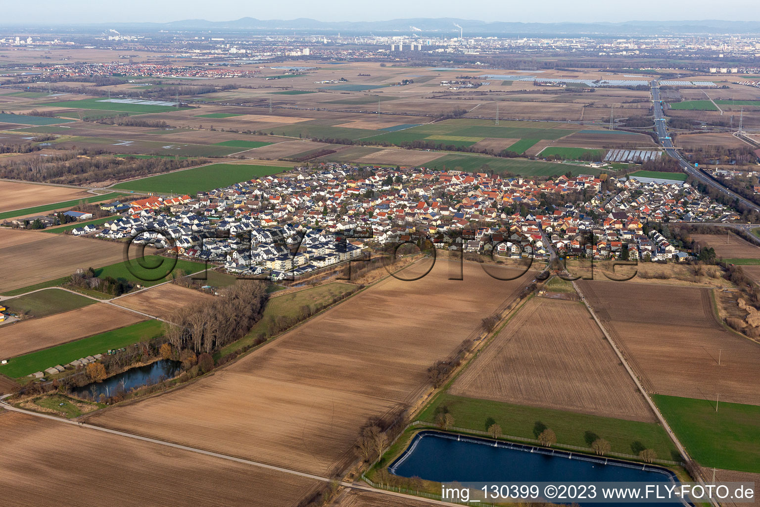 Luftbild von Ortsteil Schauernheim in Dannstadt-Schauernheim im Bundesland Rheinland-Pfalz, Deutschland