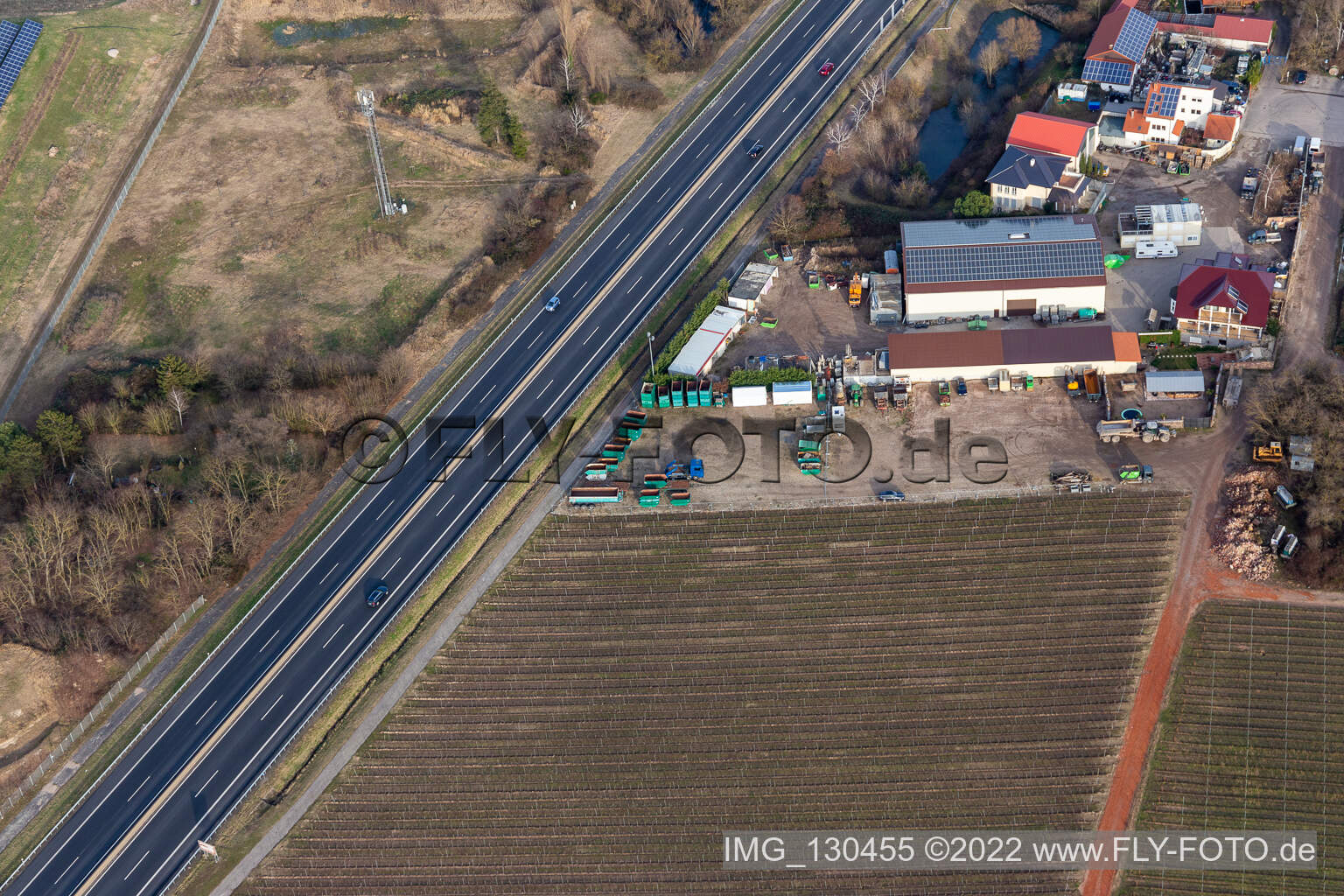Luftbild von Gewerbegebiet In der Nauroth, GOWA Industrieschallschutz in Ellerstadt im Bundesland Rheinland-Pfalz, Deutschland