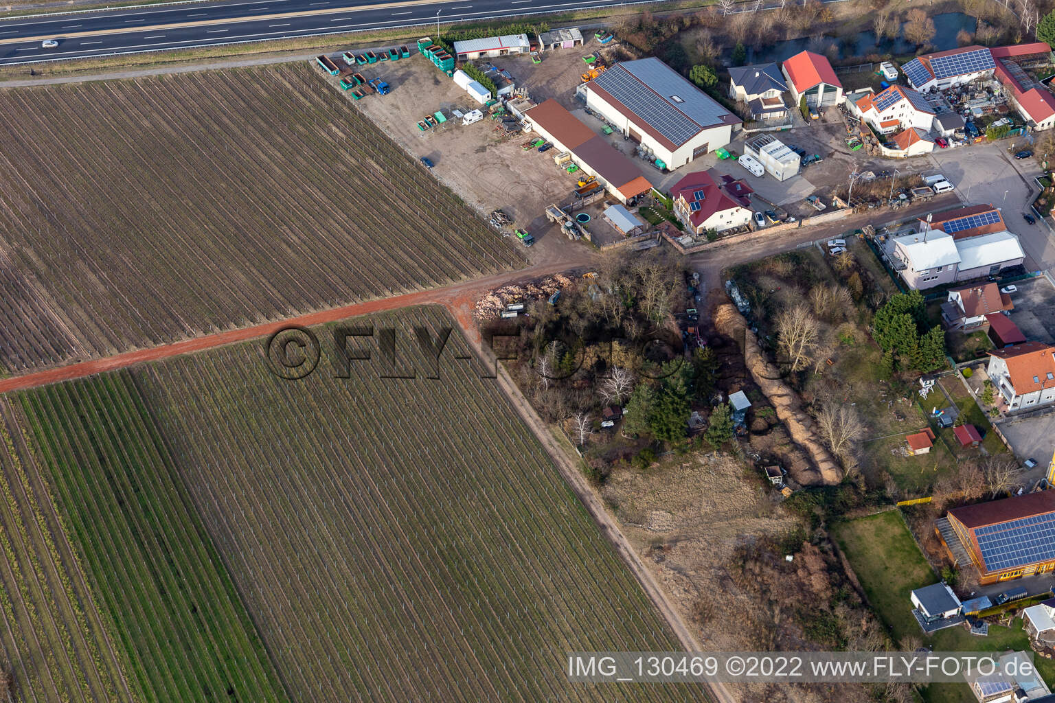 Luftbild von Gewerbegebiet In der Nauroth. Autoreifen Discount Lid in Ellerstadt im Bundesland Rheinland-Pfalz, Deutschland