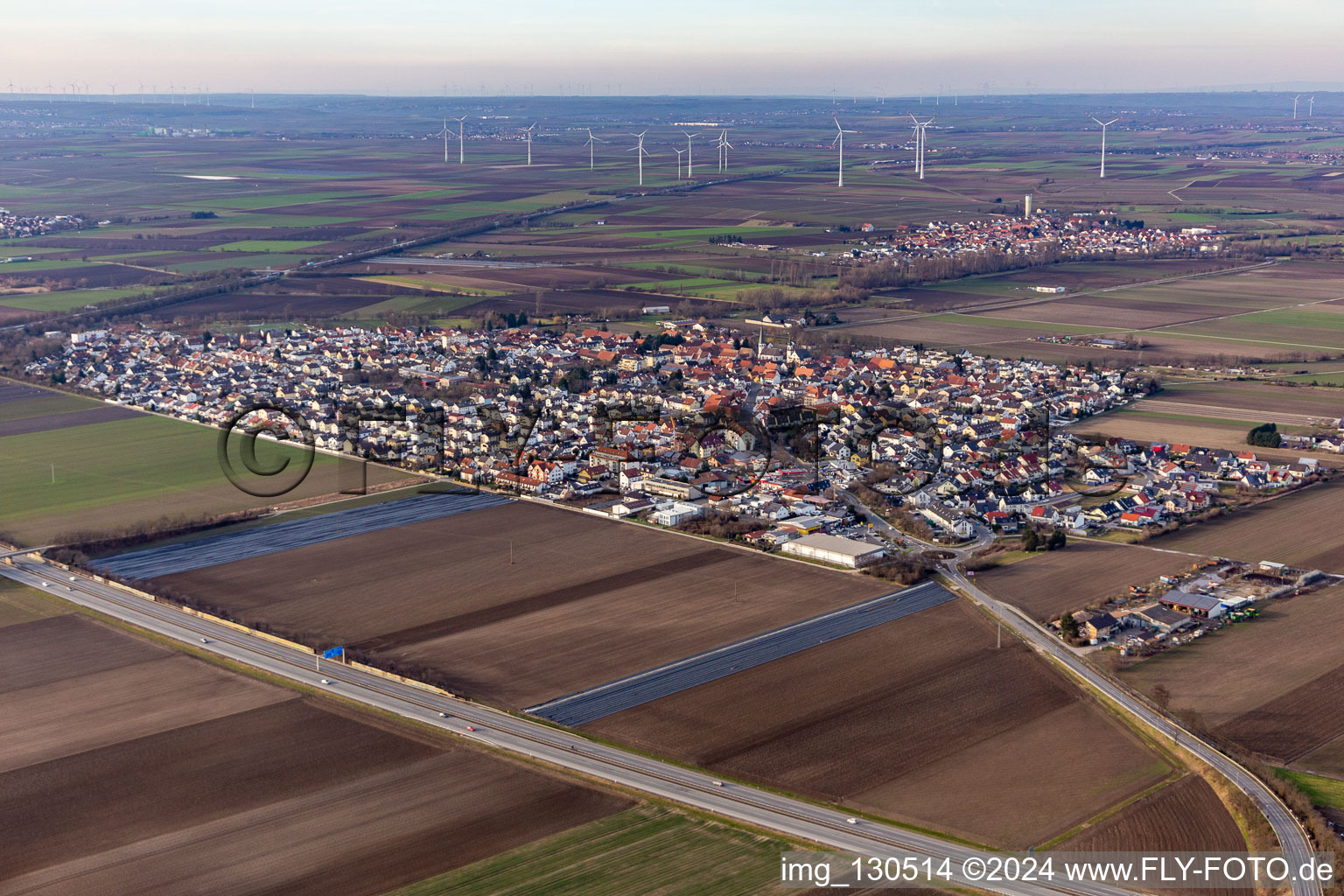 Luftbild von Beindersheim im Bundesland Rheinland-Pfalz, Deutschland