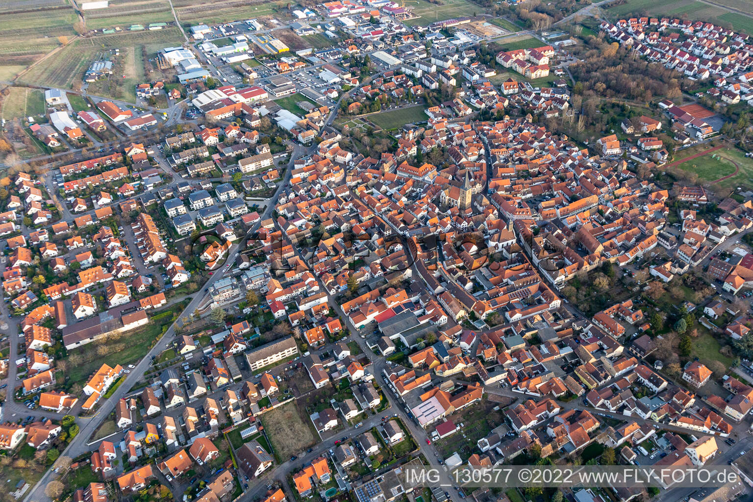 Freinsheim im Bundesland Rheinland-Pfalz, Deutschland von einer Drohne aus