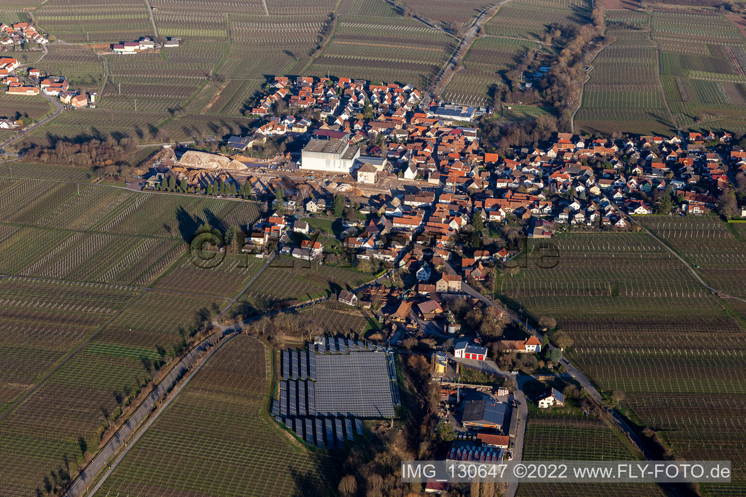 Drohnenaufname von Böchingen im Bundesland Rheinland-Pfalz, Deutschland