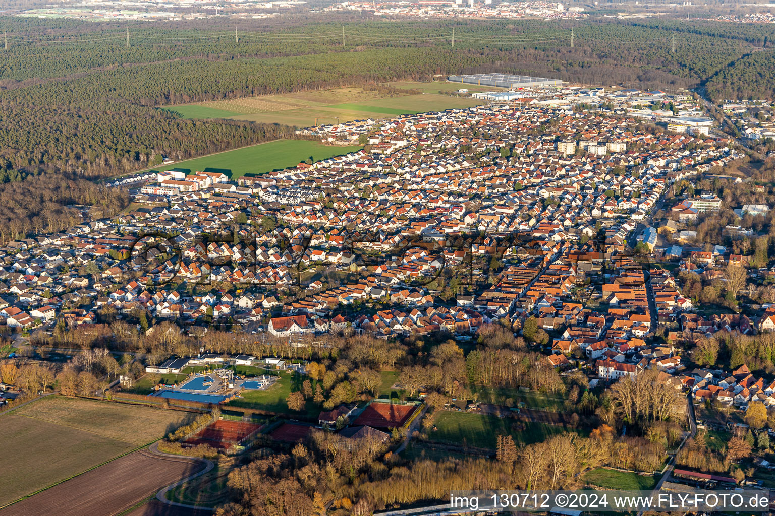 Bellheim im Bundesland Rheinland-Pfalz, Deutschland aus der Luft betrachtet