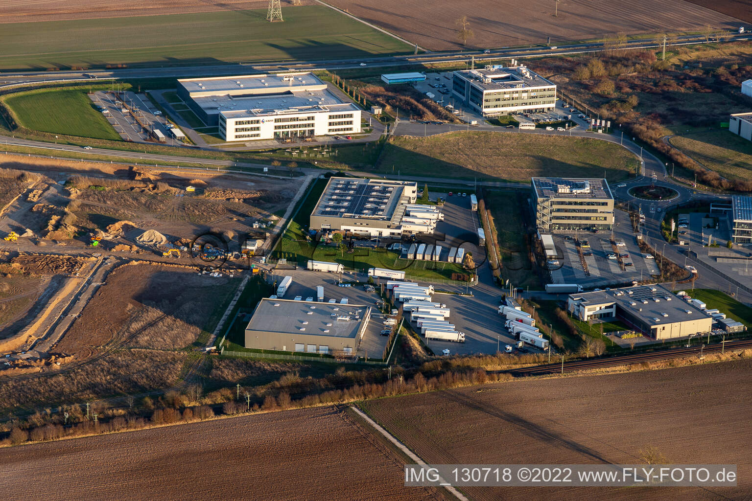 Luftbild von Eizo, MTS Group,  TRANSAC Intern. Speditionsgesellschaft mbH in Rülzheim im Bundesland Rheinland-Pfalz, Deutschland