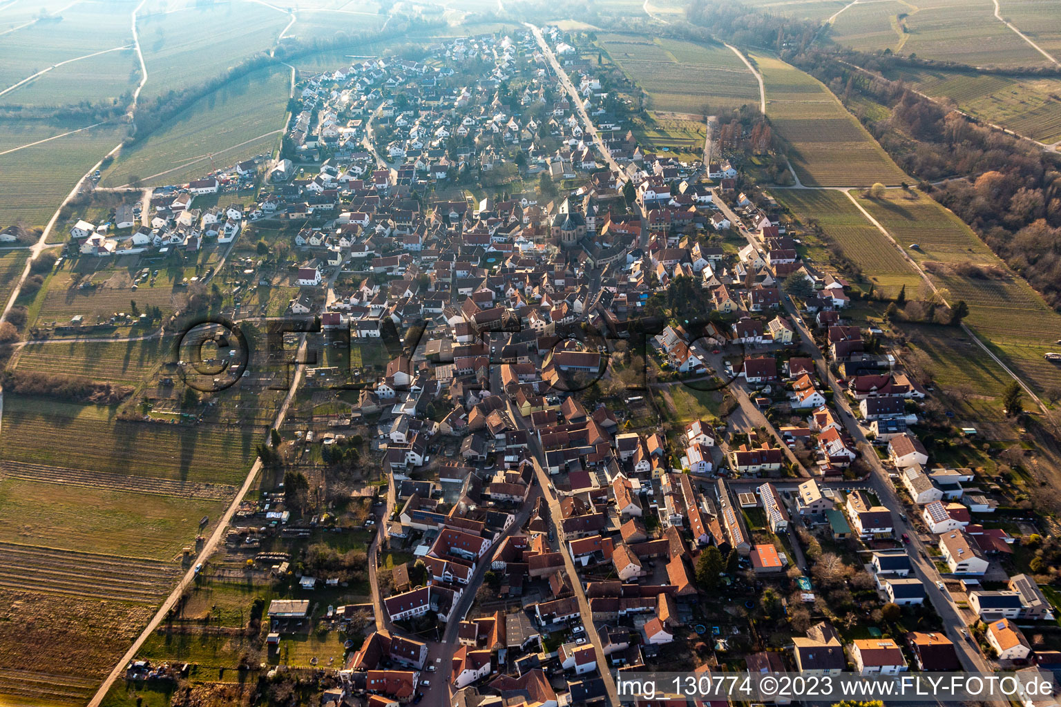 Ortsteil Arzheim in Landau in der Pfalz im Bundesland Rheinland-Pfalz, Deutschland von der Drohne aus gesehen