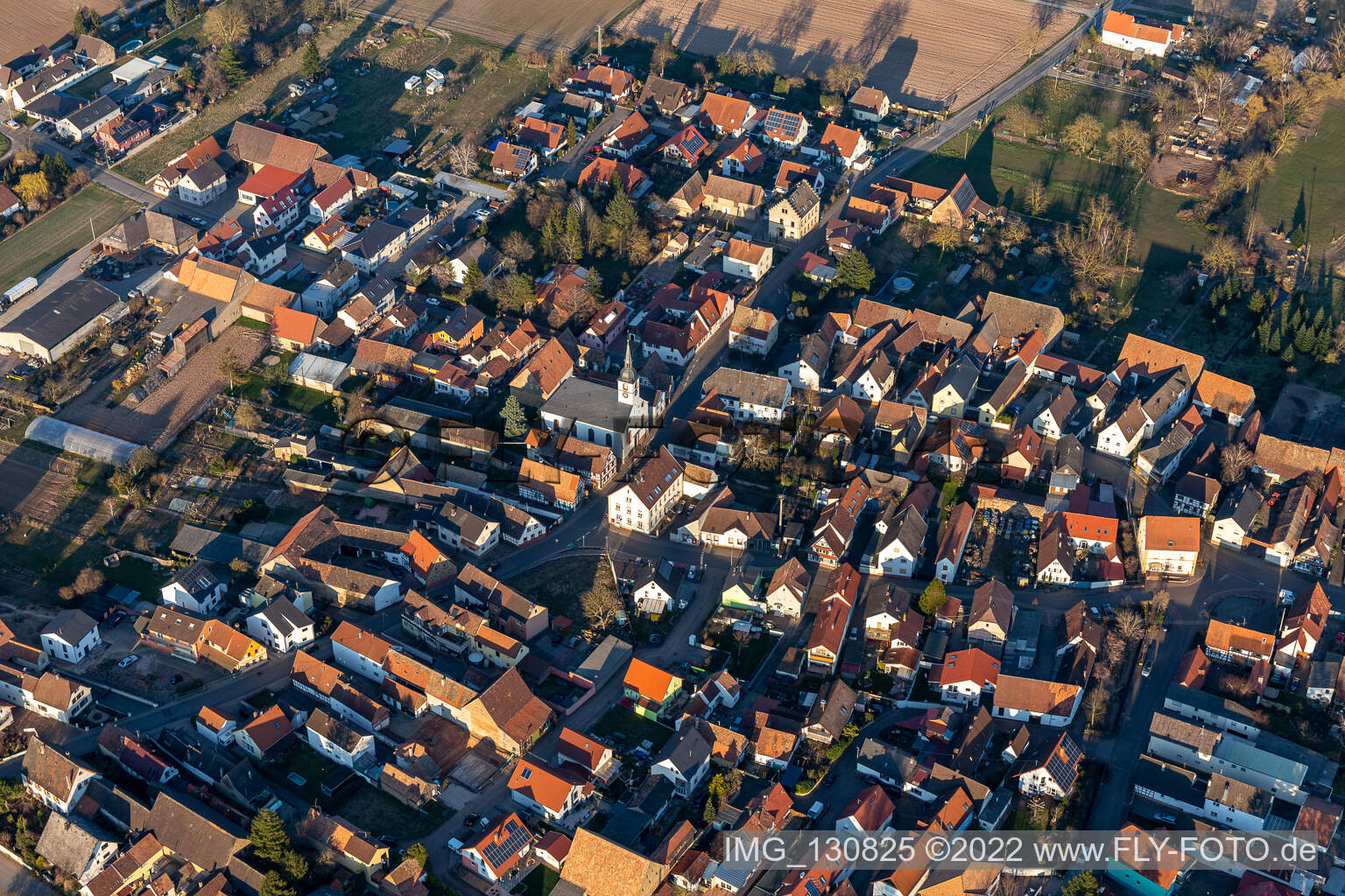 Luftbild von Protestantische Kirche Westheim - Prot. Kirchengemeinde Westheim-Lingenfeld im Bundesland Rheinland-Pfalz, Deutschland