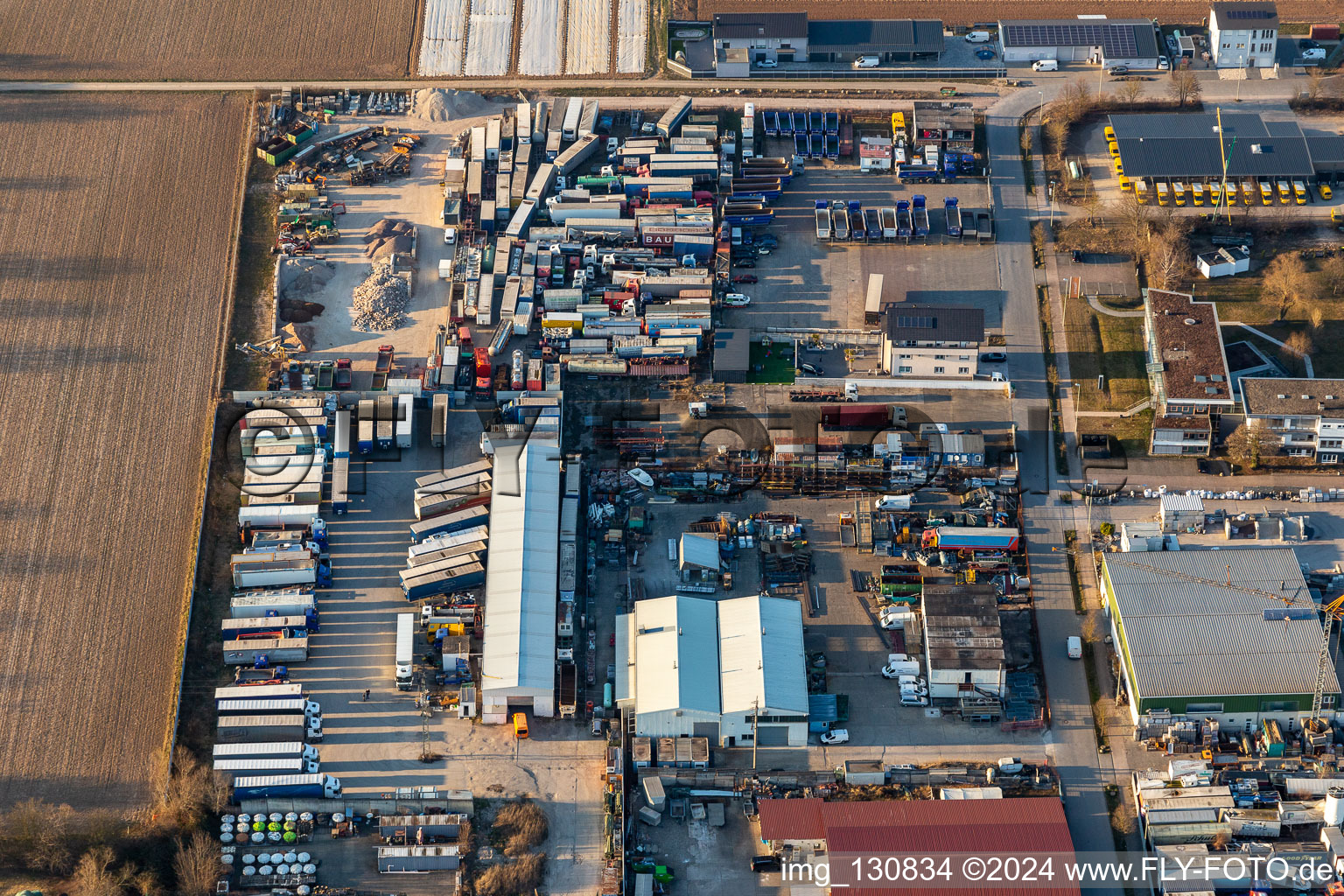 Luftaufnahme von SBN GbR Natursteine und Transporte,  Kail Logistik GmbH, in Lingenfeld im Bundesland Rheinland-Pfalz, Deutschland