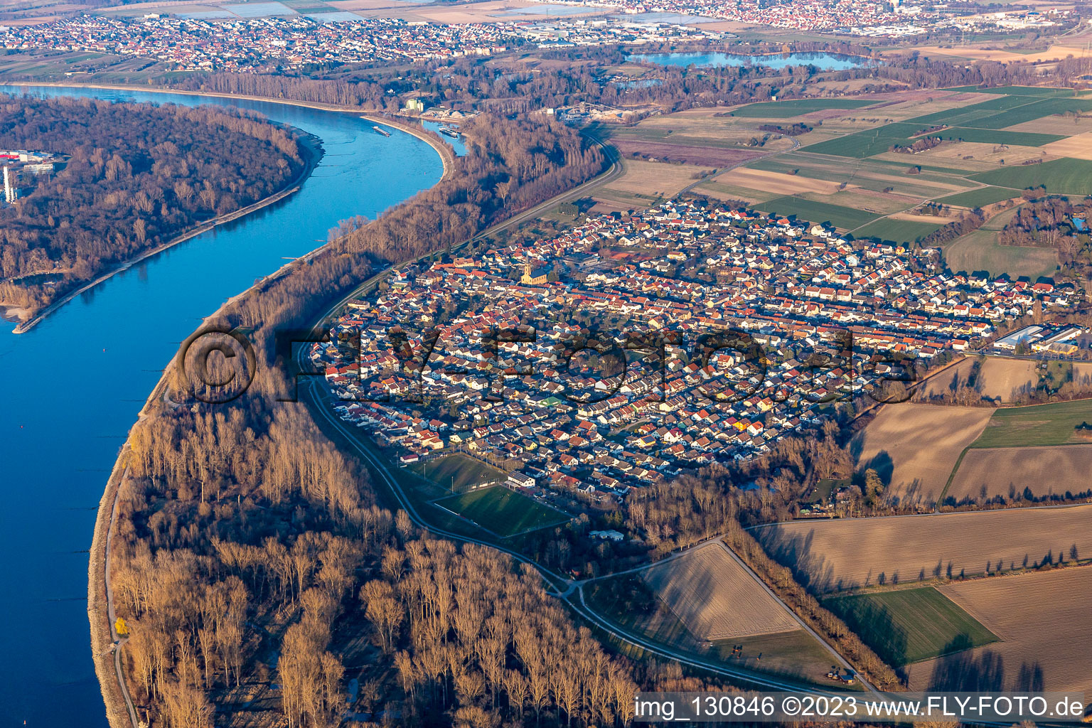 Ortsteil Rheinhausen in Oberhausen-Rheinhausen im Bundesland Baden-Württemberg, Deutschland von oben