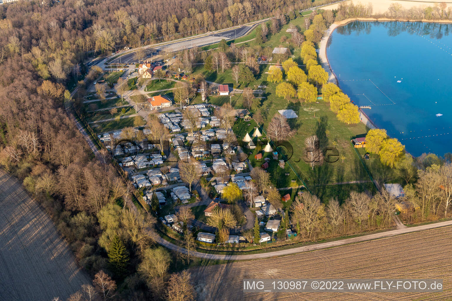 Luftbild von Camping Municipal des Mouettes in Lauterbourg im Bundesland Bas-Rhin, Frankreich