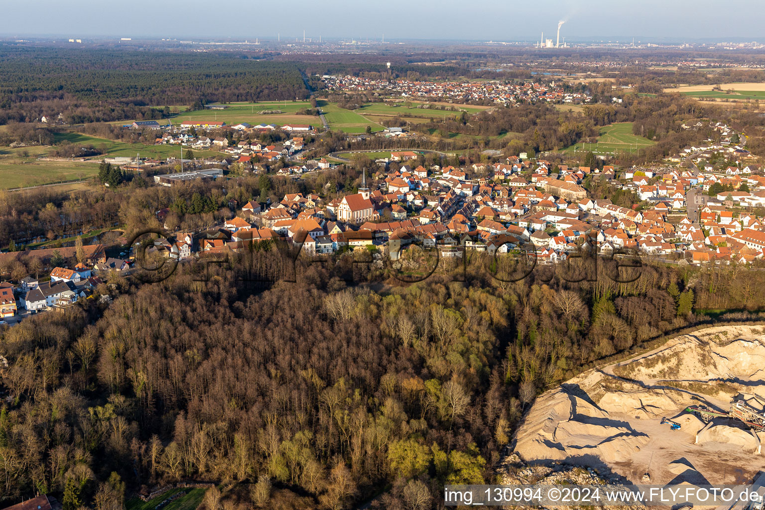 Lauterbourg im Bundesland Bas-Rhin, Frankreich von einer Drohne aus