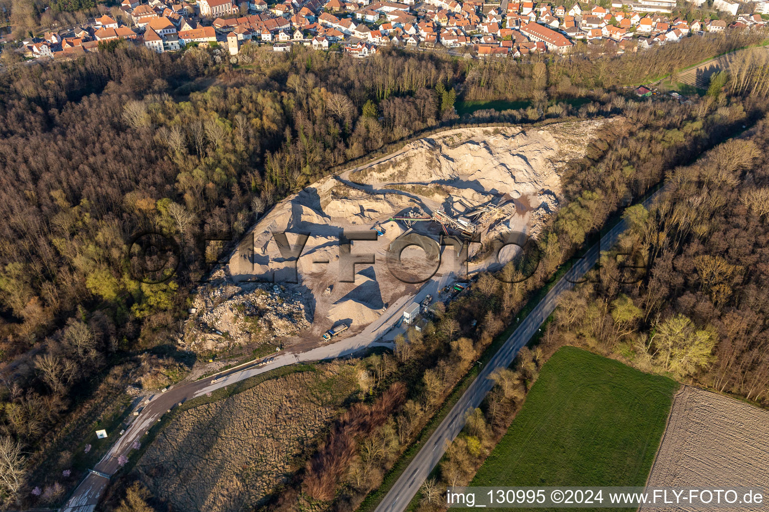 Lauterbourg im Bundesland Bas-Rhin, Frankreich von der Drohne aus gesehen