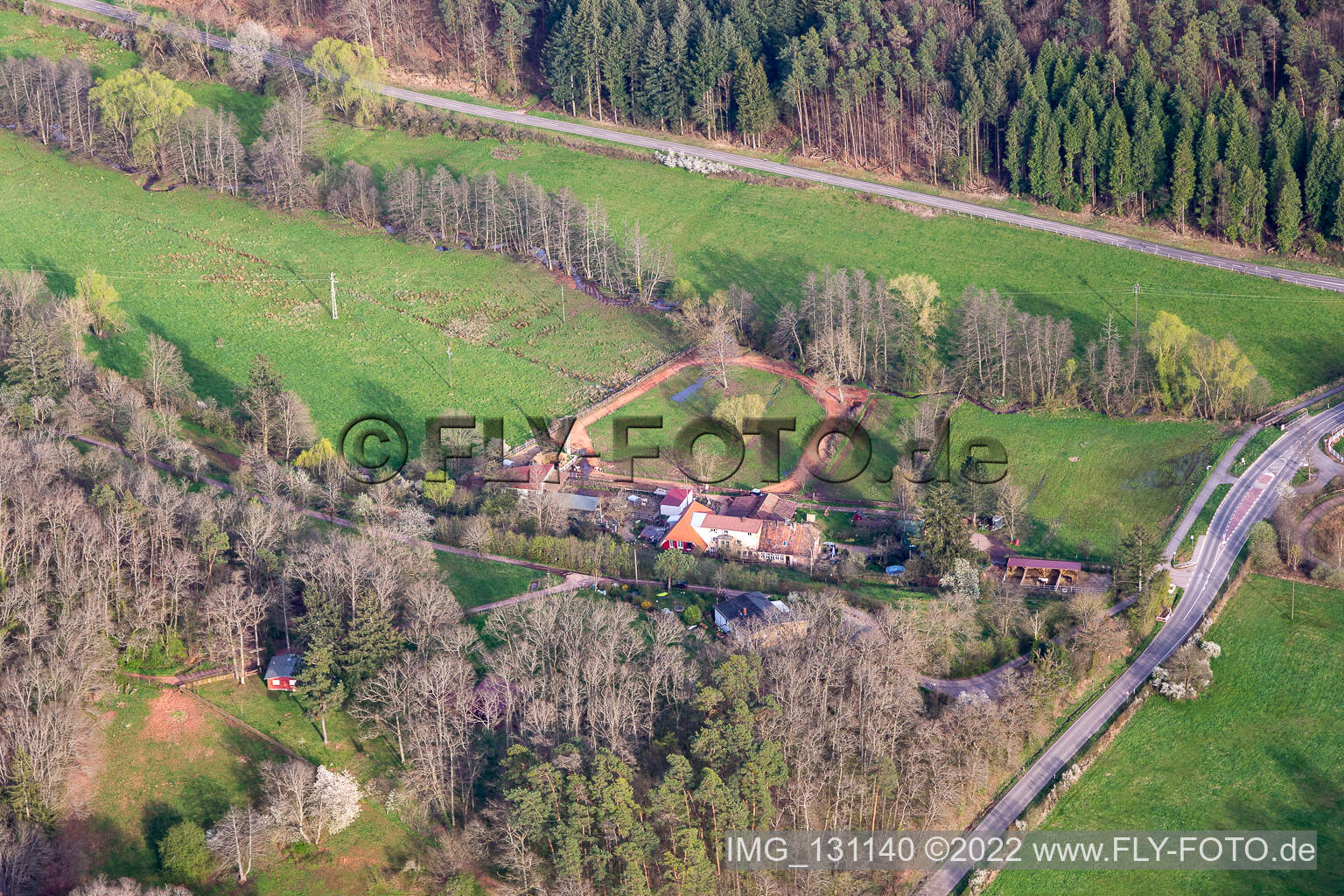 Luftbild von Vogelstockerhof in Eußerthal im Bundesland Rheinland-Pfalz, Deutschland