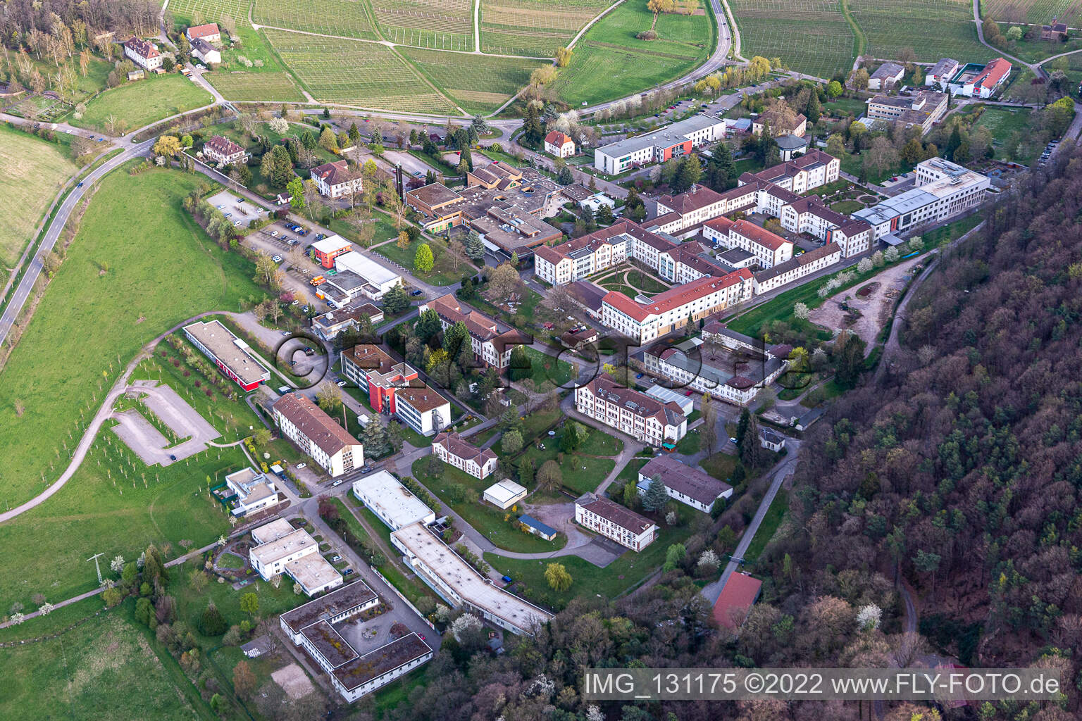 Pfalzklinik Landeck in Waldhambach im Bundesland Rheinland-Pfalz, Deutschland von oben