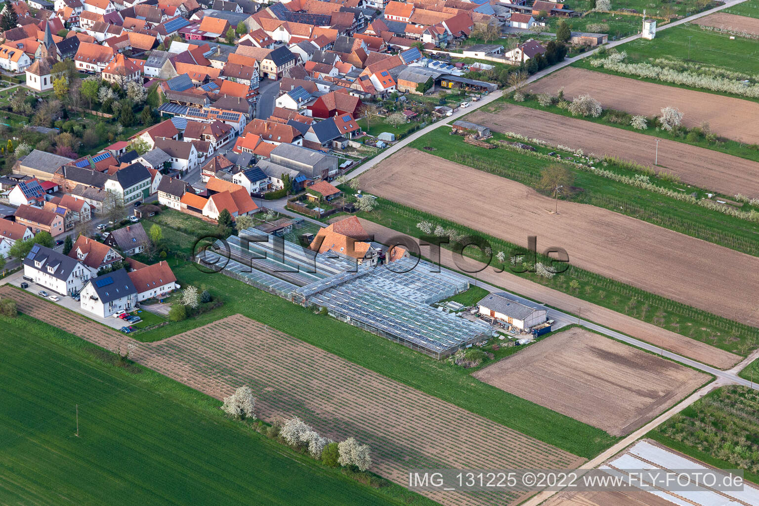 Ehemalige Gärtnerei am Grasweg in Winden im Bundesland Rheinland-Pfalz, Deutschland