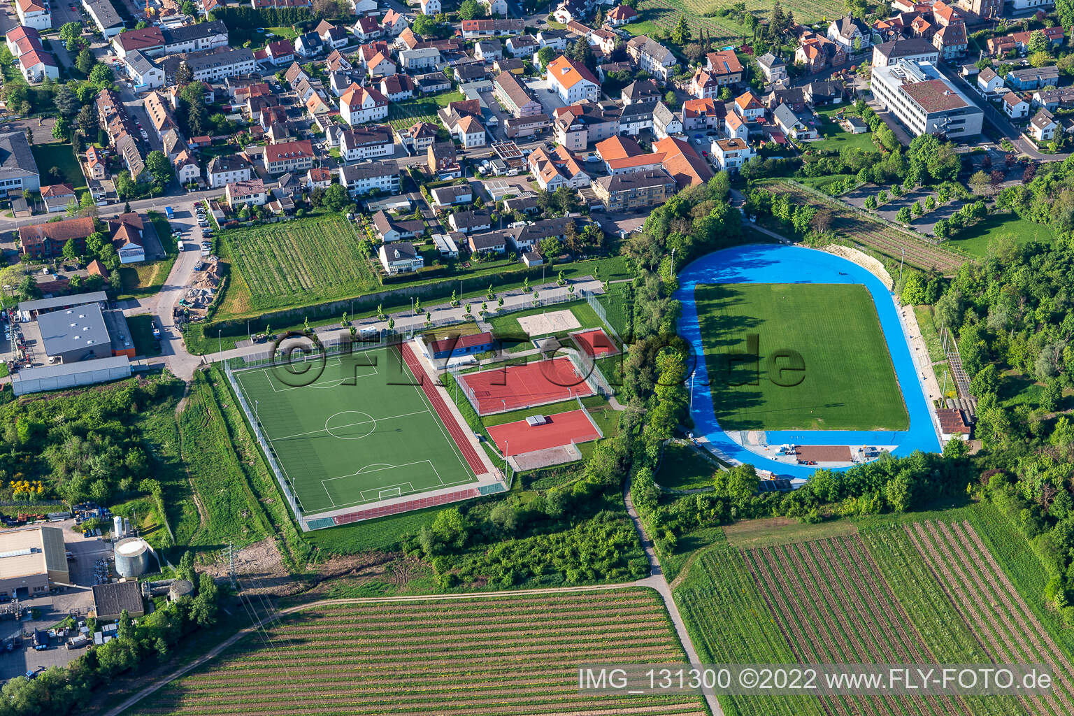 Weinstraßenstadion  Sportplatzanlage Edenkoben in Maikammer im Bundesland Rheinland-Pfalz, Deutschland