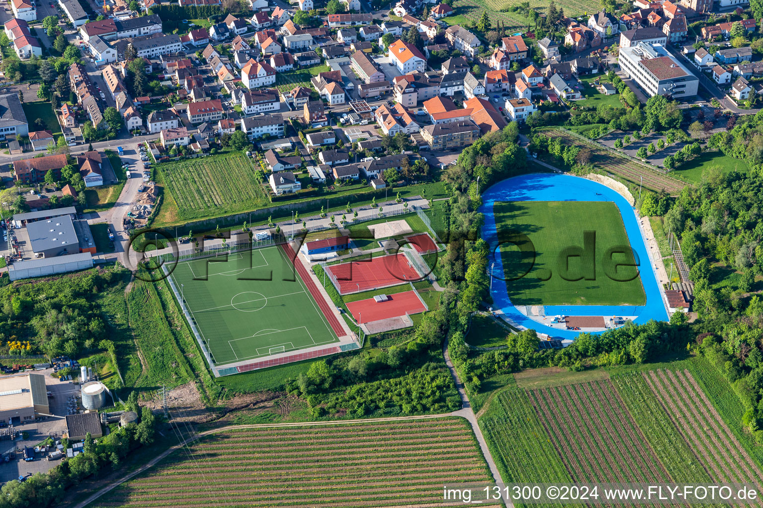 Weinstraßenstadion  Sportplatzanlage Edenkoben in Maikammer im Bundesland Rheinland-Pfalz, Deutschland