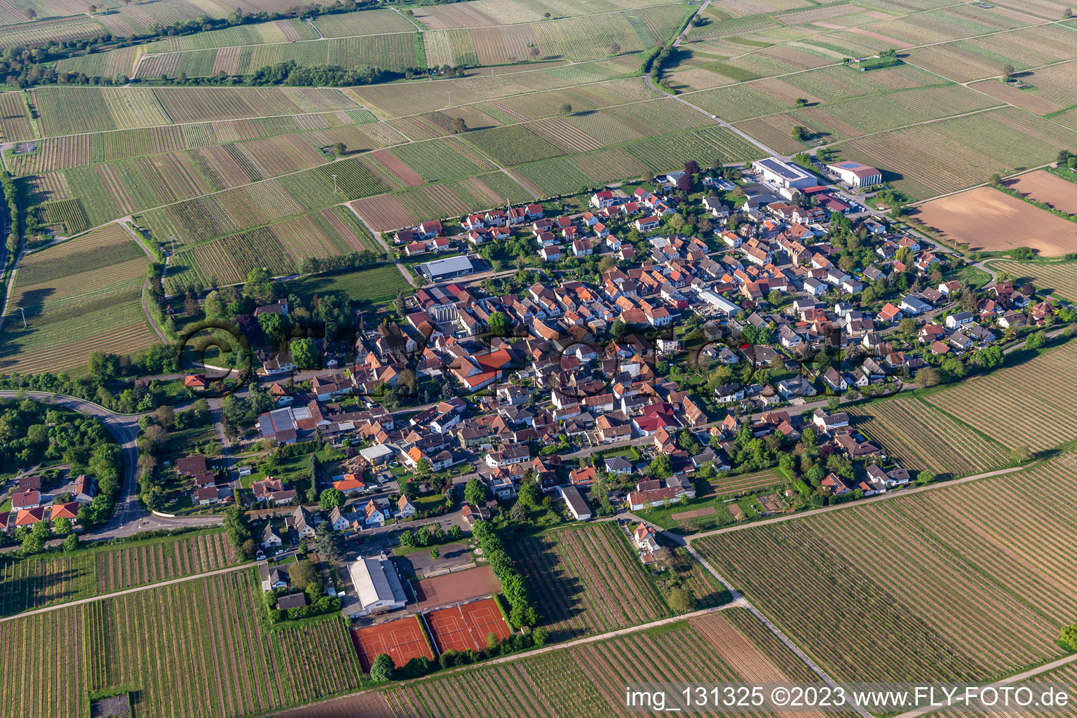 Luftaufnahme von Walsheim im Bundesland Rheinland-Pfalz, Deutschland