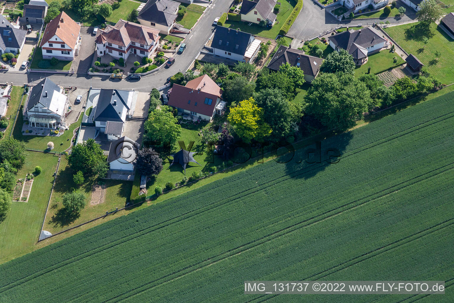 Luftbild von Rue des Violettes in Schleithal im Bundesland Bas-Rhin, Frankreich