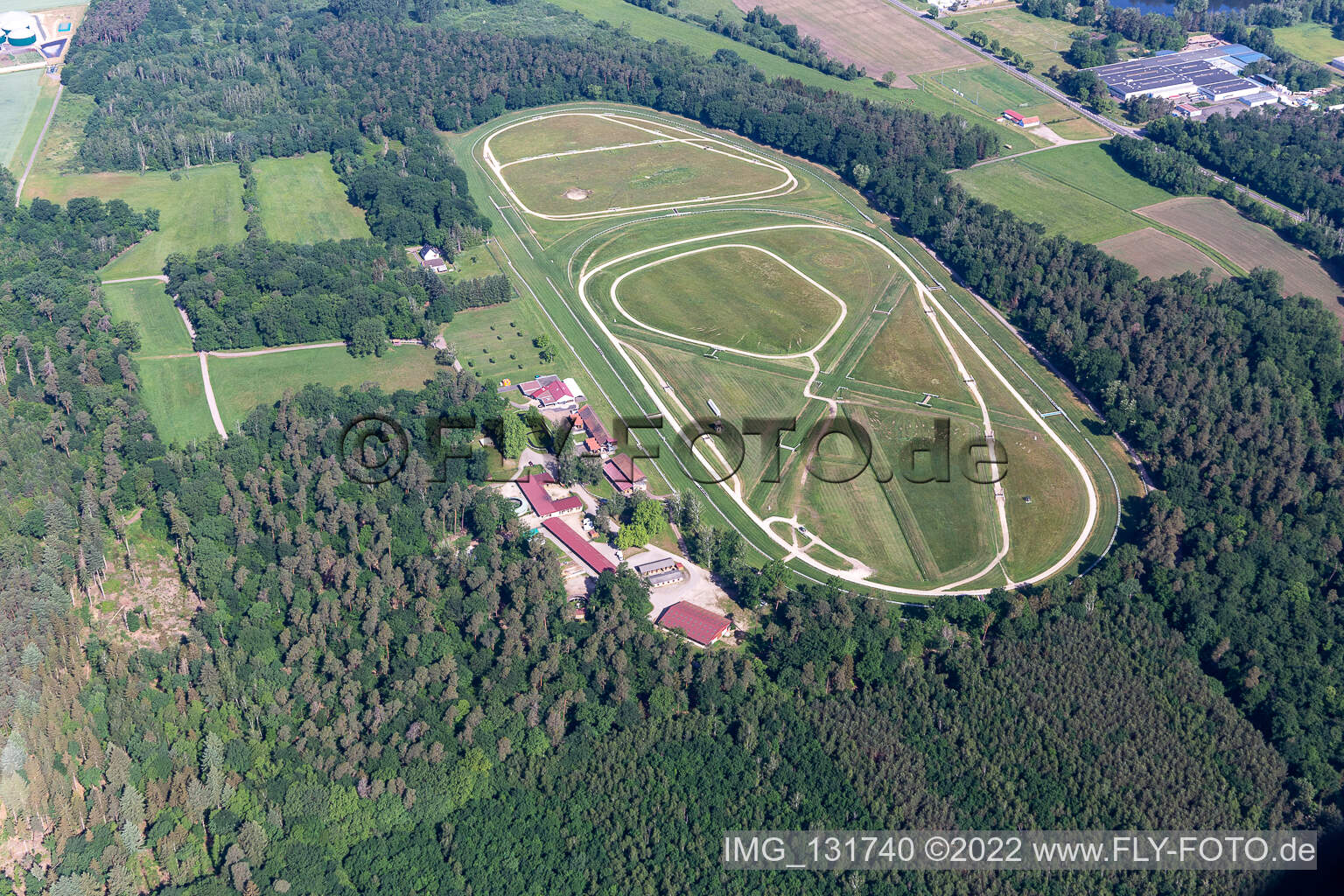 Luftbild von Hippodrome de la hardt Soc Races De Wissembourg im Bundesland Bas-Rhin, Frankreich
