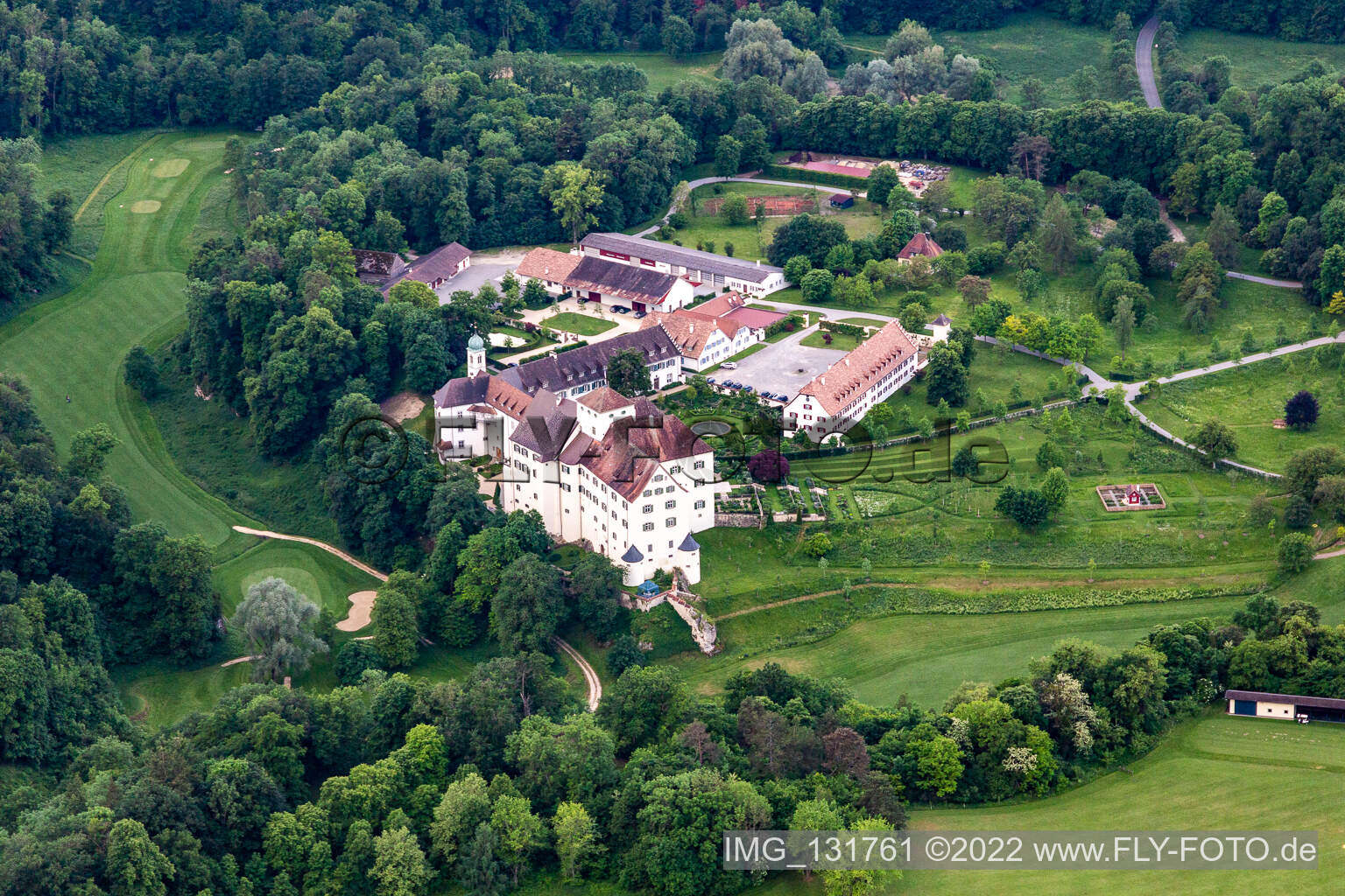 Luftbild von Der Country Club Schloss Langenstein - Der Golfplatz am Bodensee in Orsingen-Nenzingen im Bundesland Baden-Württemberg, Deutschland