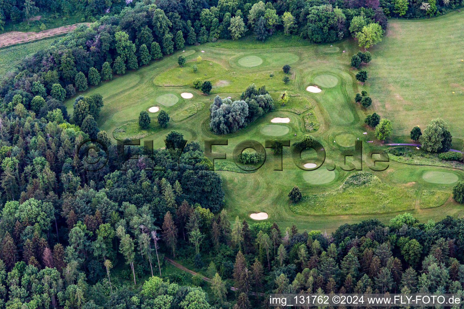 Luftaufnahme von Der Country Club Schloss Langenstein - Der Golfplatz am Bodensee in Orsingen-Nenzingen im Bundesland Baden-Württemberg, Deutschland