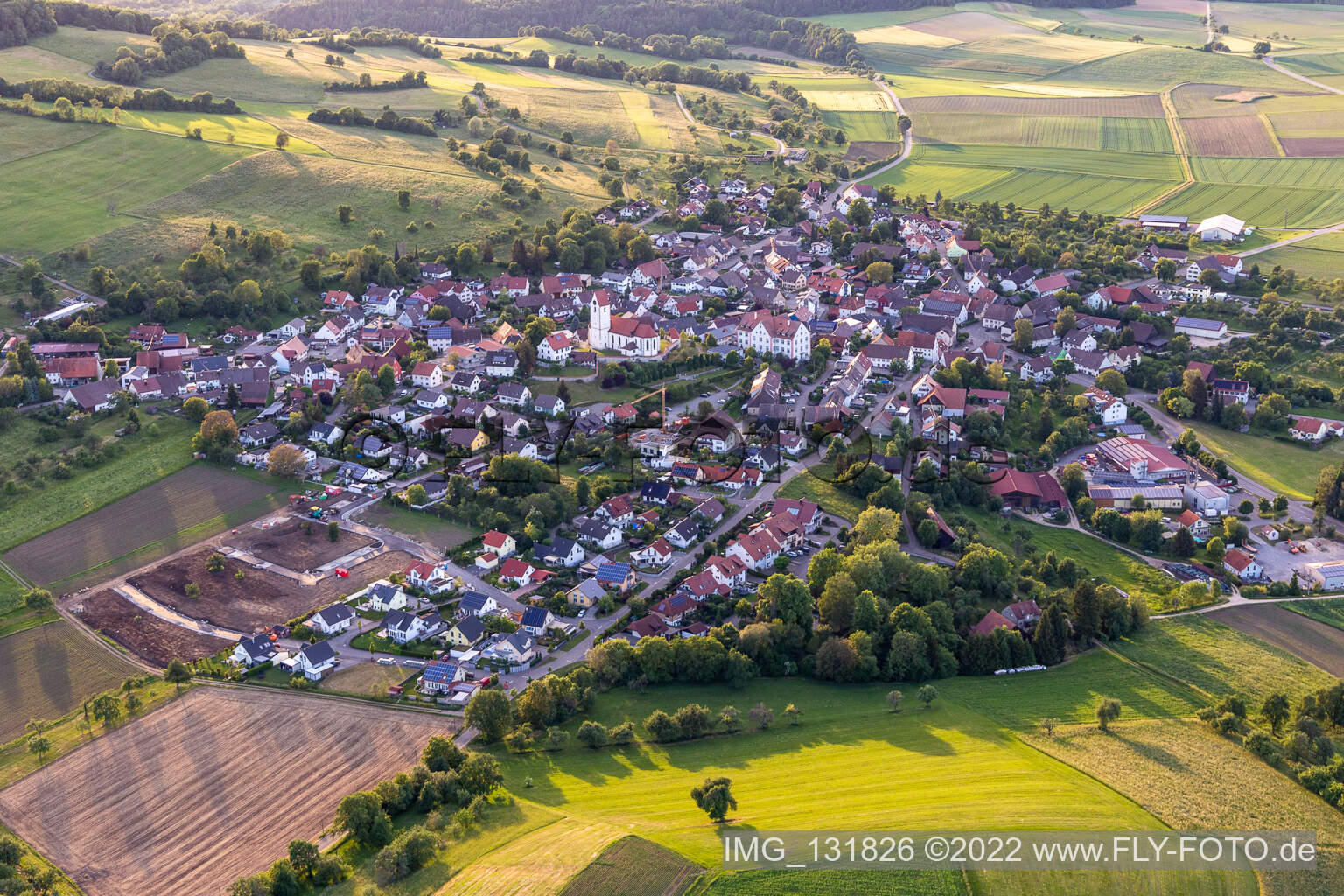 Luftbild von Hilzingen im Bundesland Baden-Württemberg, Deutschland