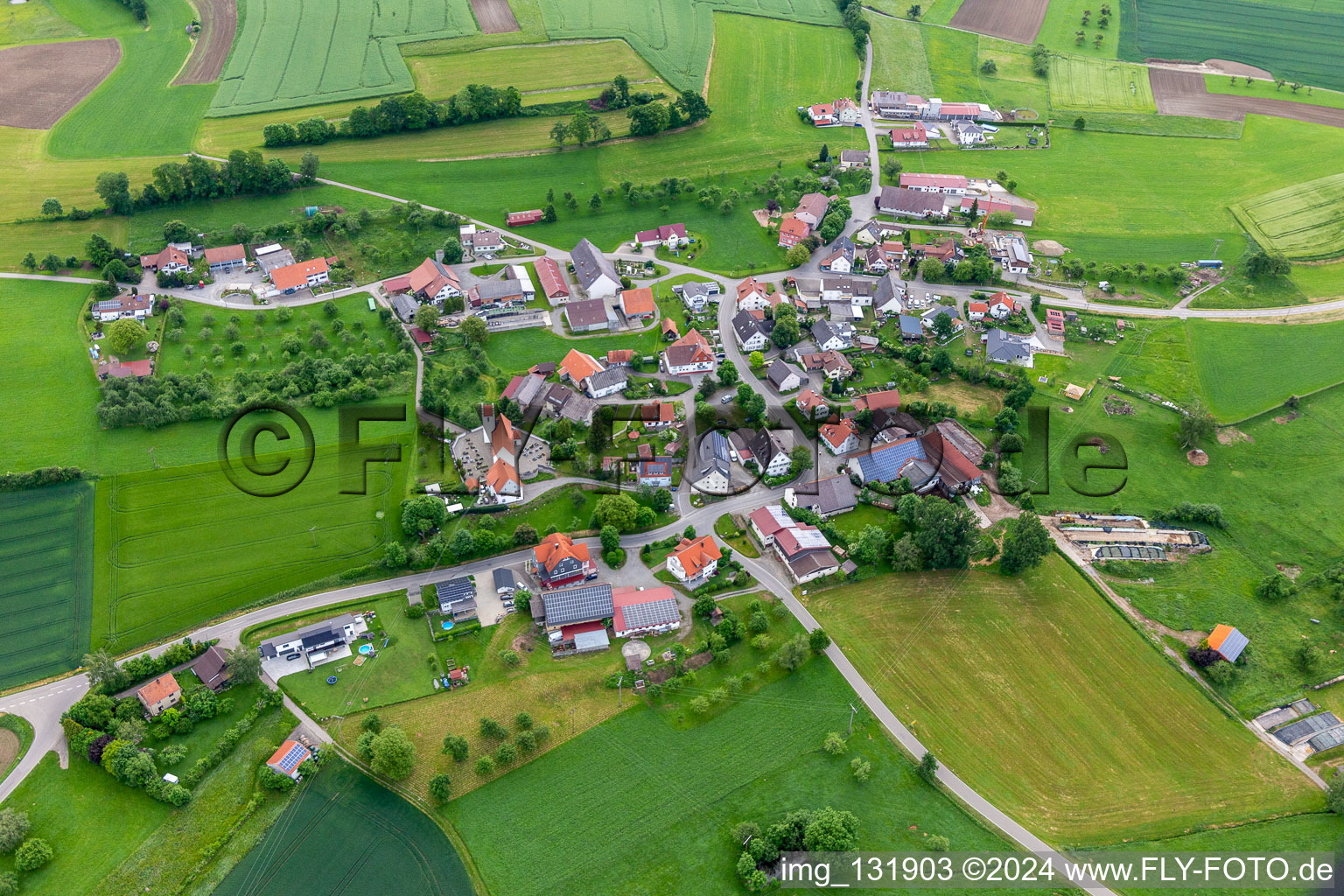 Luftbild von Ortsteil Danketsweiler in Horgenzell im Bundesland Baden-Württemberg, Deutschland