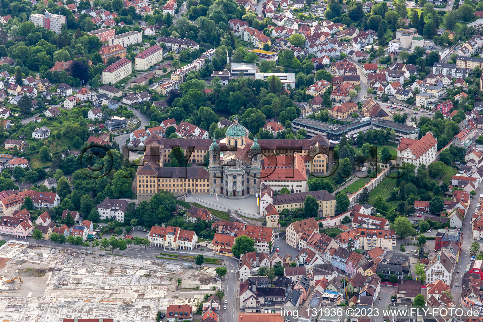 Luftbild von Basilika St. Martin in Weingarten bei Ravensburg im Bundesland Baden-Württemberg, Deutschland