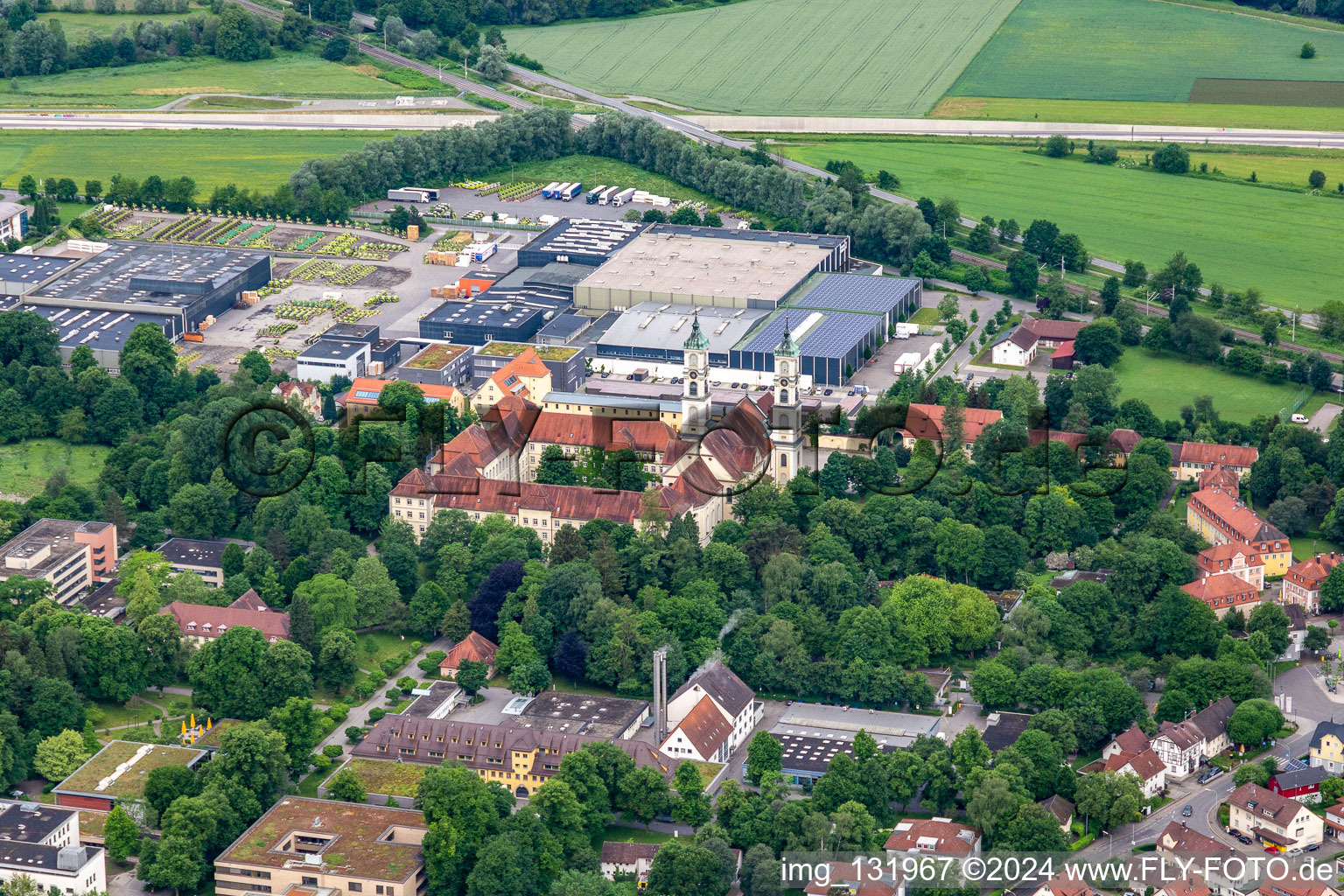 St. Peter und Paul im Ortsteil Weißenau in Ravensburg im Bundesland Baden-Württemberg, Deutschland