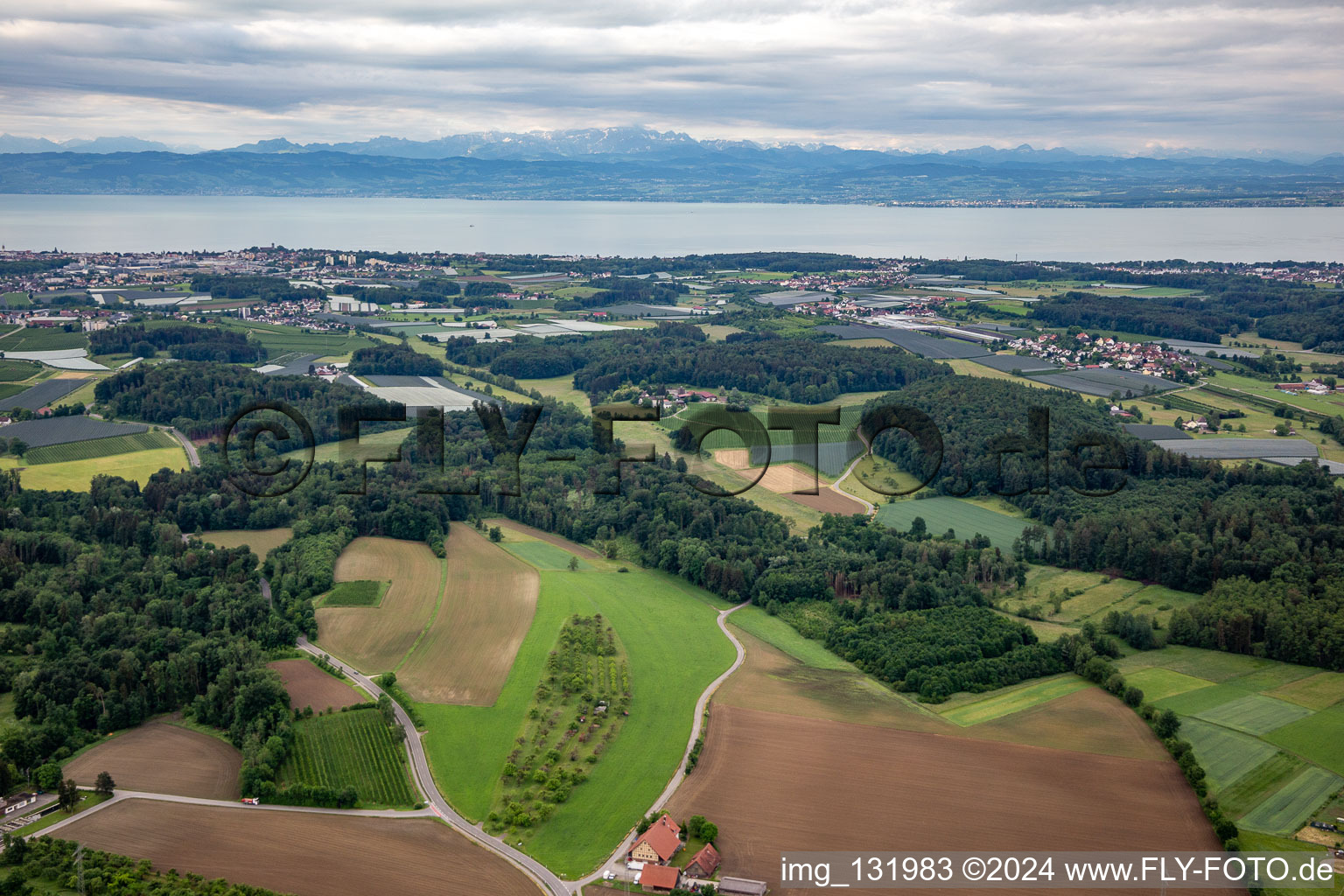 Bodenseepanorama von Friedrichshafen im Ortsteil Manzell im Bundesland Baden-Württemberg, Deutschland