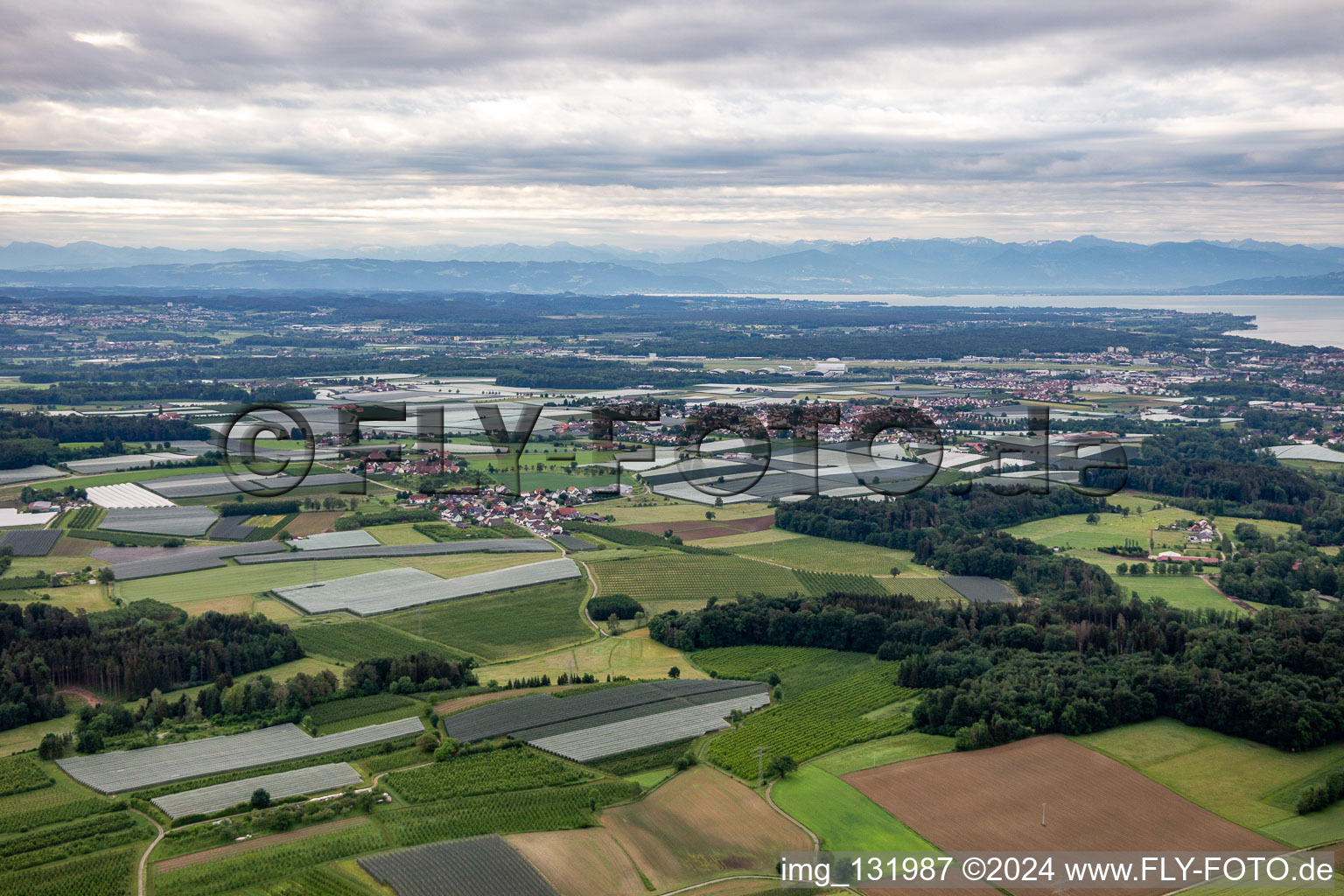 Bodenseepanorama von Langenargen in Eriskirch im Bundesland Baden-Württemberg, Deutschland