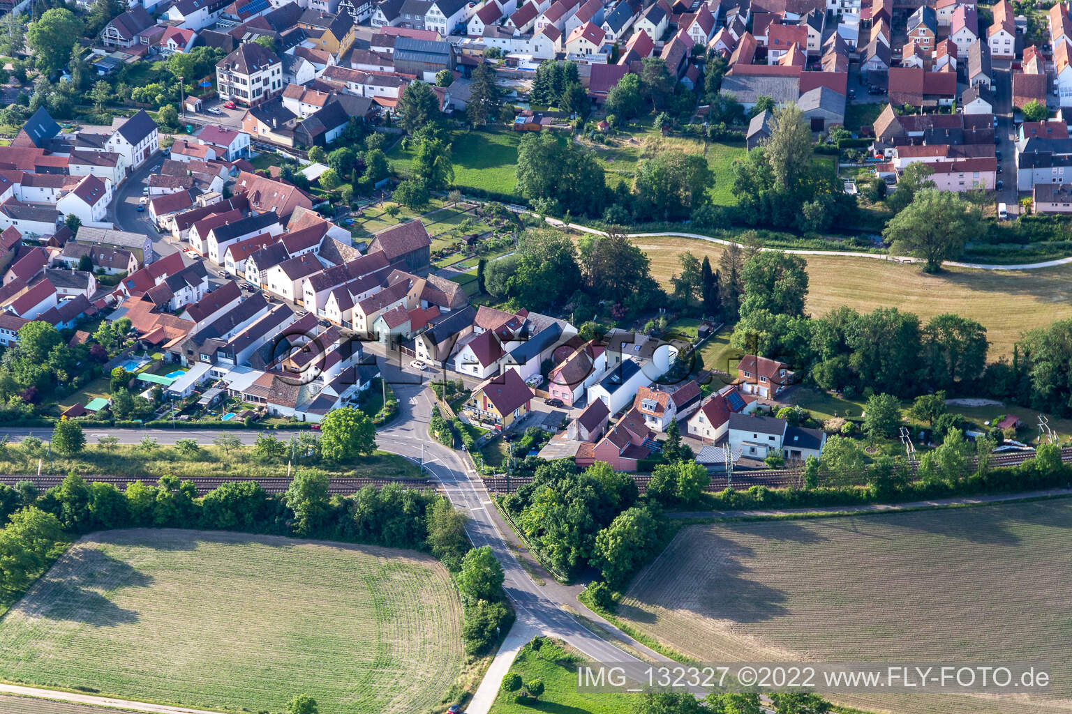 Luftbild von Mittlere Ortsstraße in Rülzheim im Bundesland Rheinland-Pfalz, Deutschland