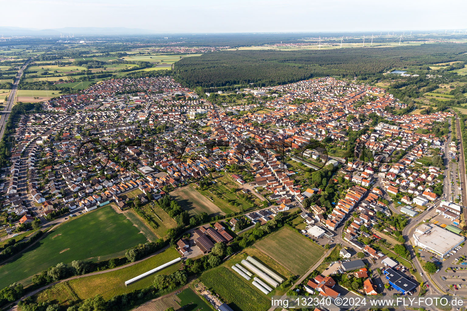 Drohnenaufname von Rülzheim im Bundesland Rheinland-Pfalz, Deutschland