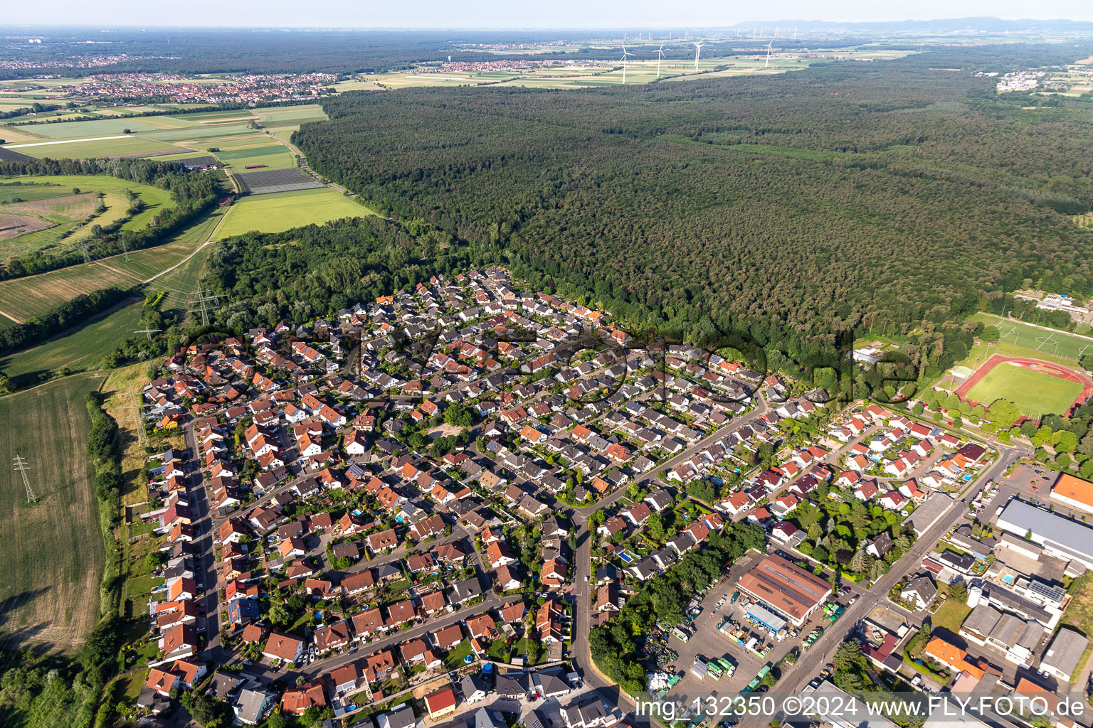 Rülzheim im Bundesland Rheinland-Pfalz, Deutschland von einer Drohne aus