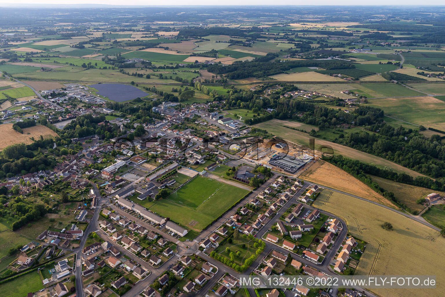 Luftbild von Thorigné-sur-Dué im Bundesland Sarthe, Frankreich