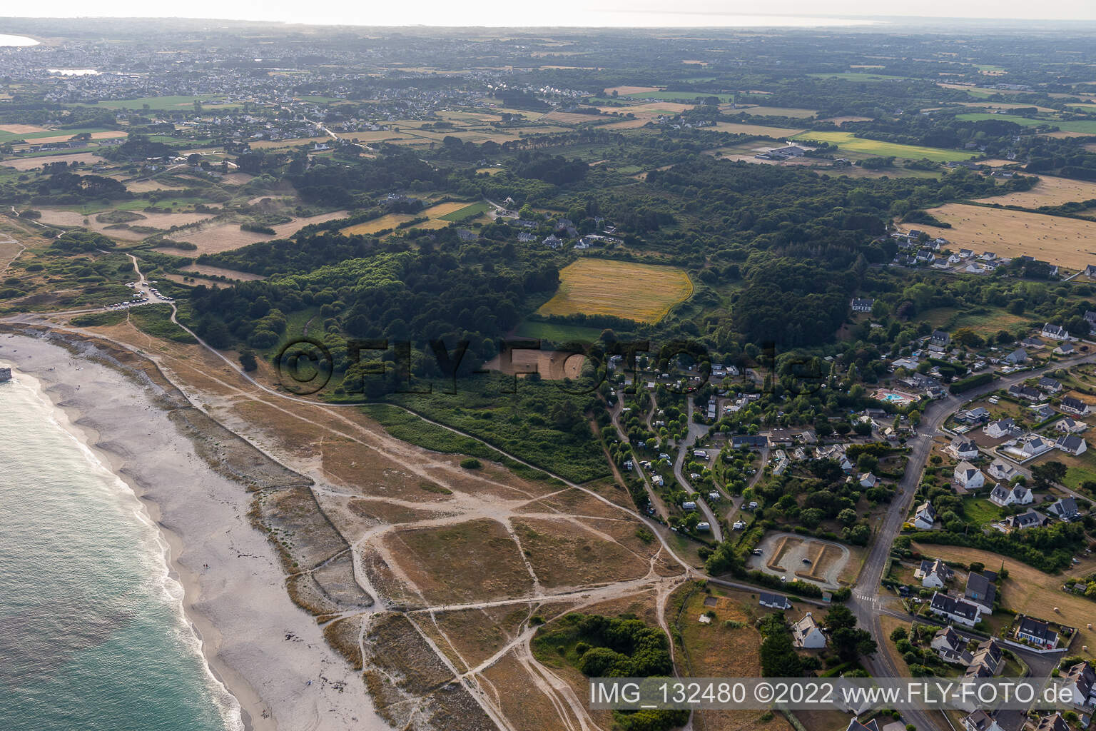 Luftbild von Camping Des Dunes, Flower Camping La Grande Plage in Plobannalec-Lesconil im Bundesland Finistère, Frankreich