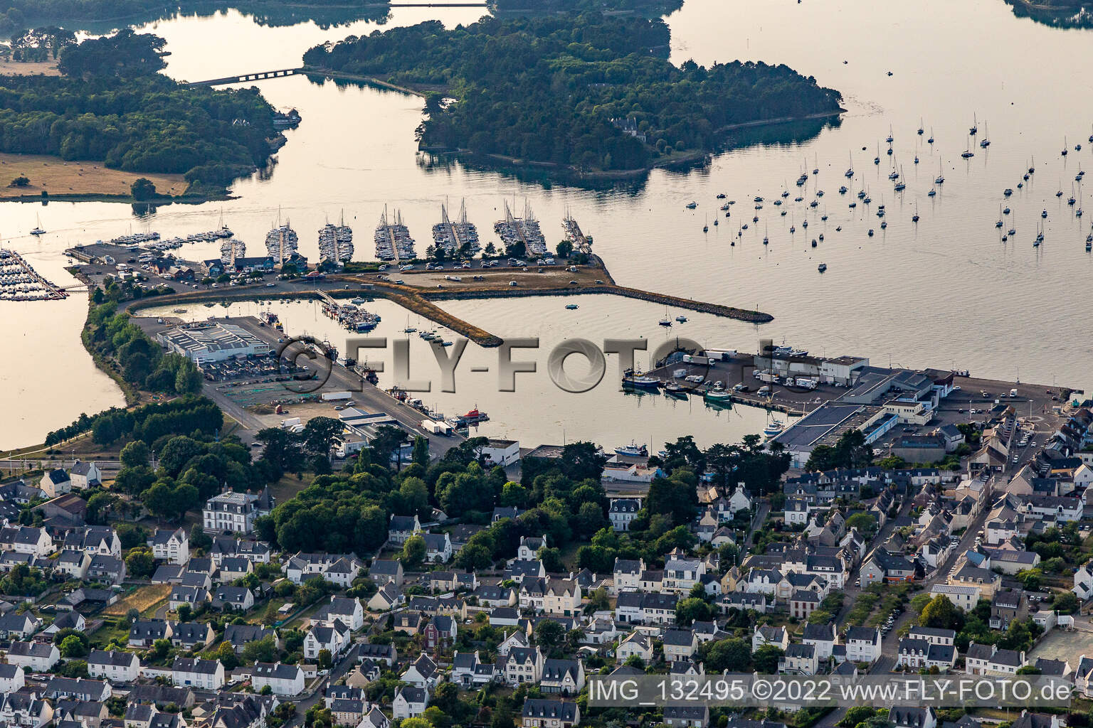 Marina -  Port de Plaisance in Loctudy im Bundesland Finistère, Frankreich