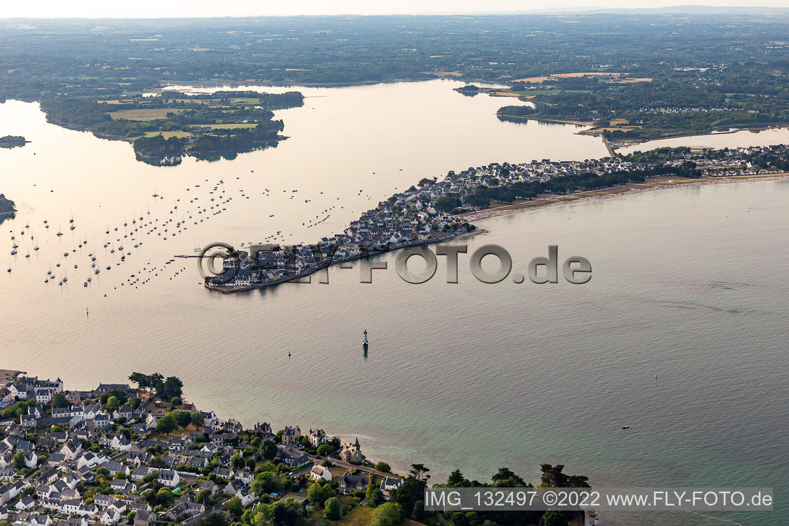 Luftbild von Île-Tudy im Bundesland Finistère, Frankreich