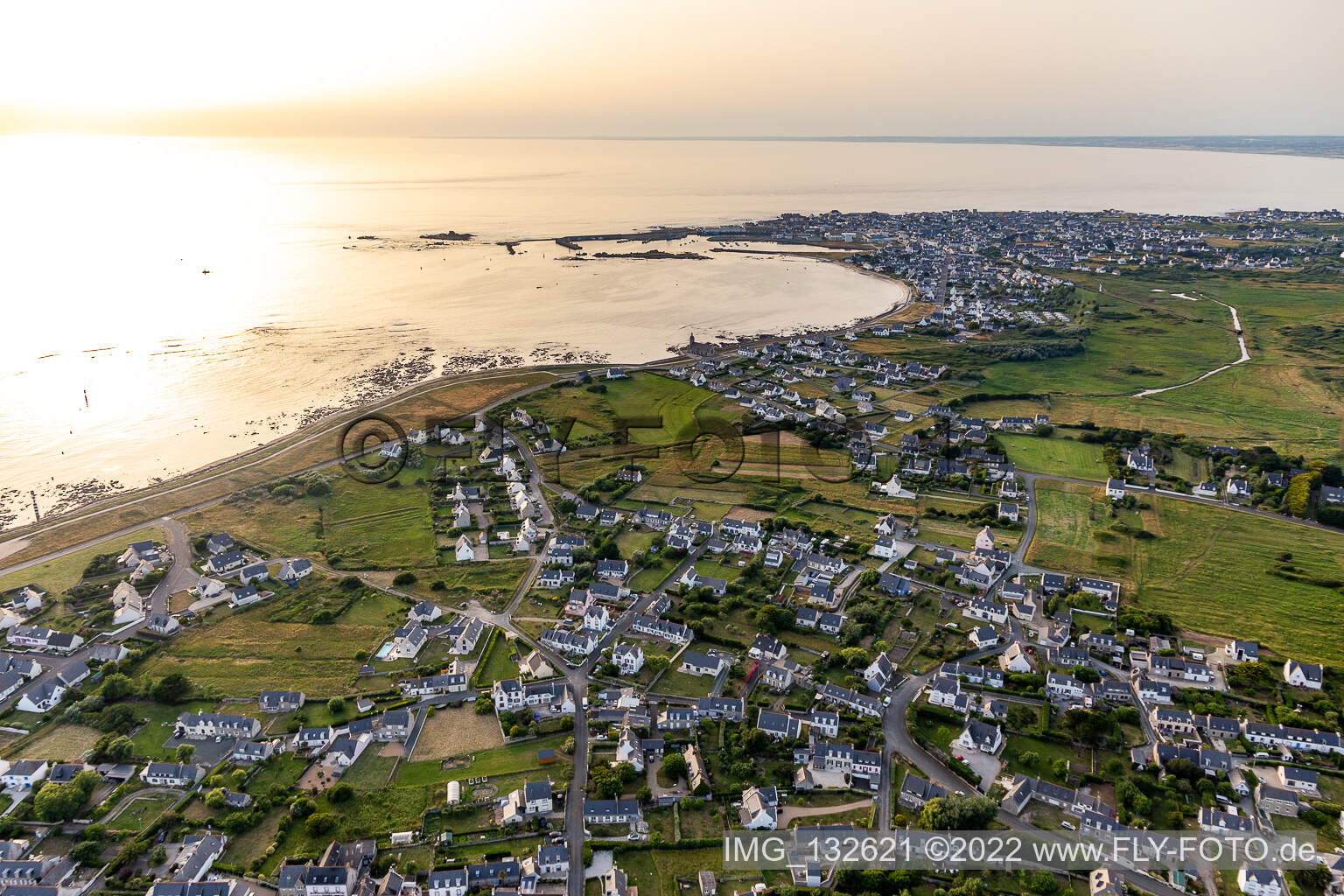Luftaufnahme von St-Guenole-St Pierre in Penmarch im Bundesland Finistère, Frankreich