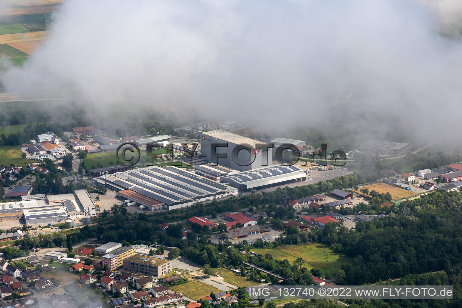 Luftbild von Einhell Germany AG in Landau an der Isar im Bundesland Bayern, Deutschland