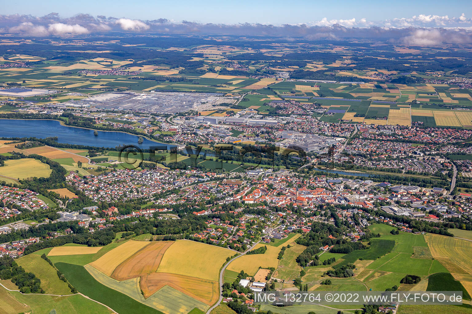 Gottfrieding im Bundesland Bayern, Deutschland aus der Luft betrachtet