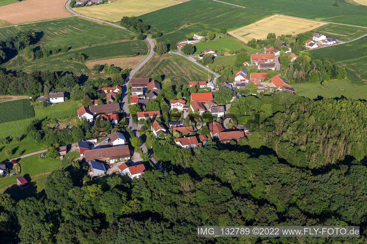 Luftbild von Pilberskofen in Mamming im Bundesland Bayern, Deutschland