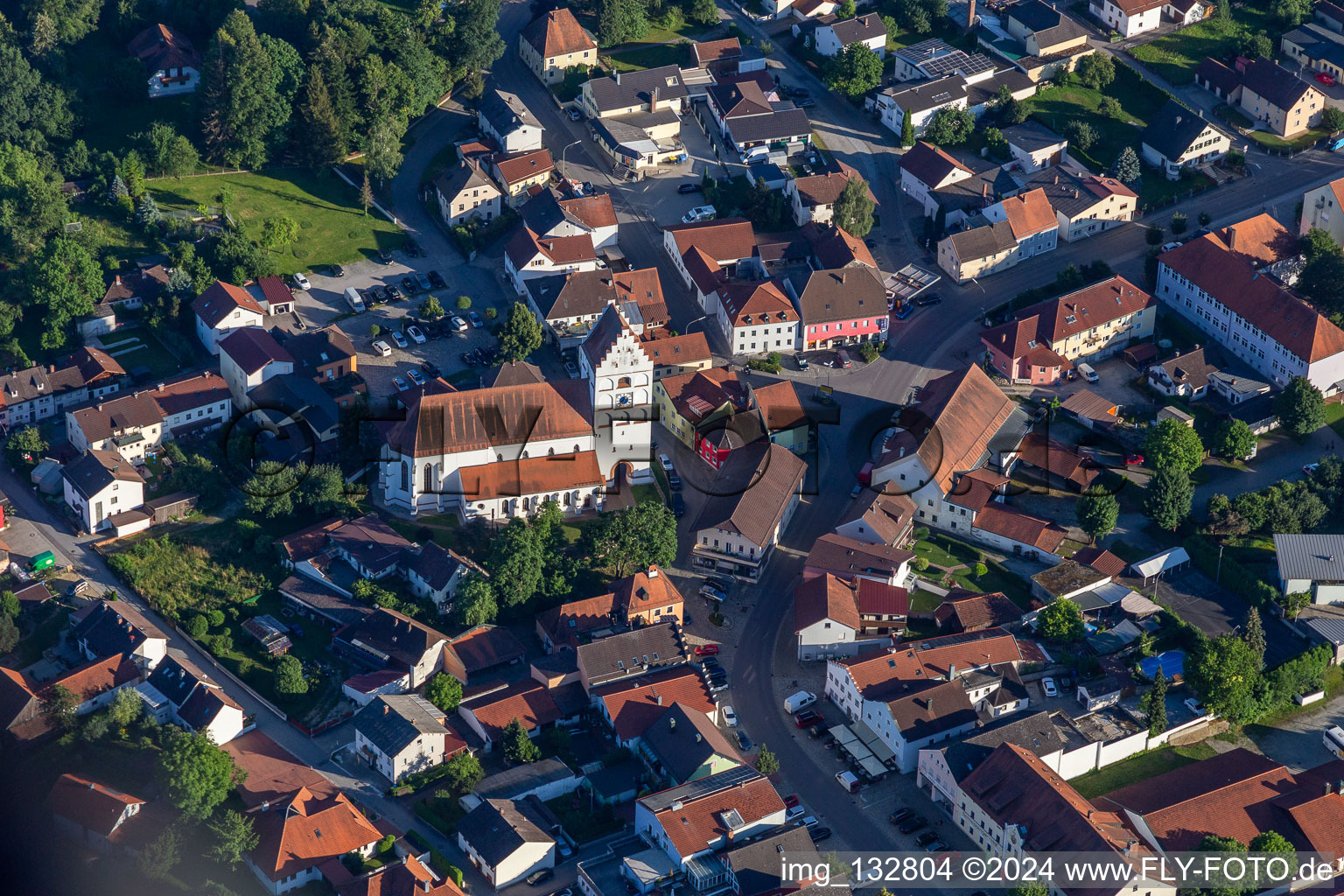 Pfarrkirche l in Reisbach im Bundesland Bayern, Deutschland